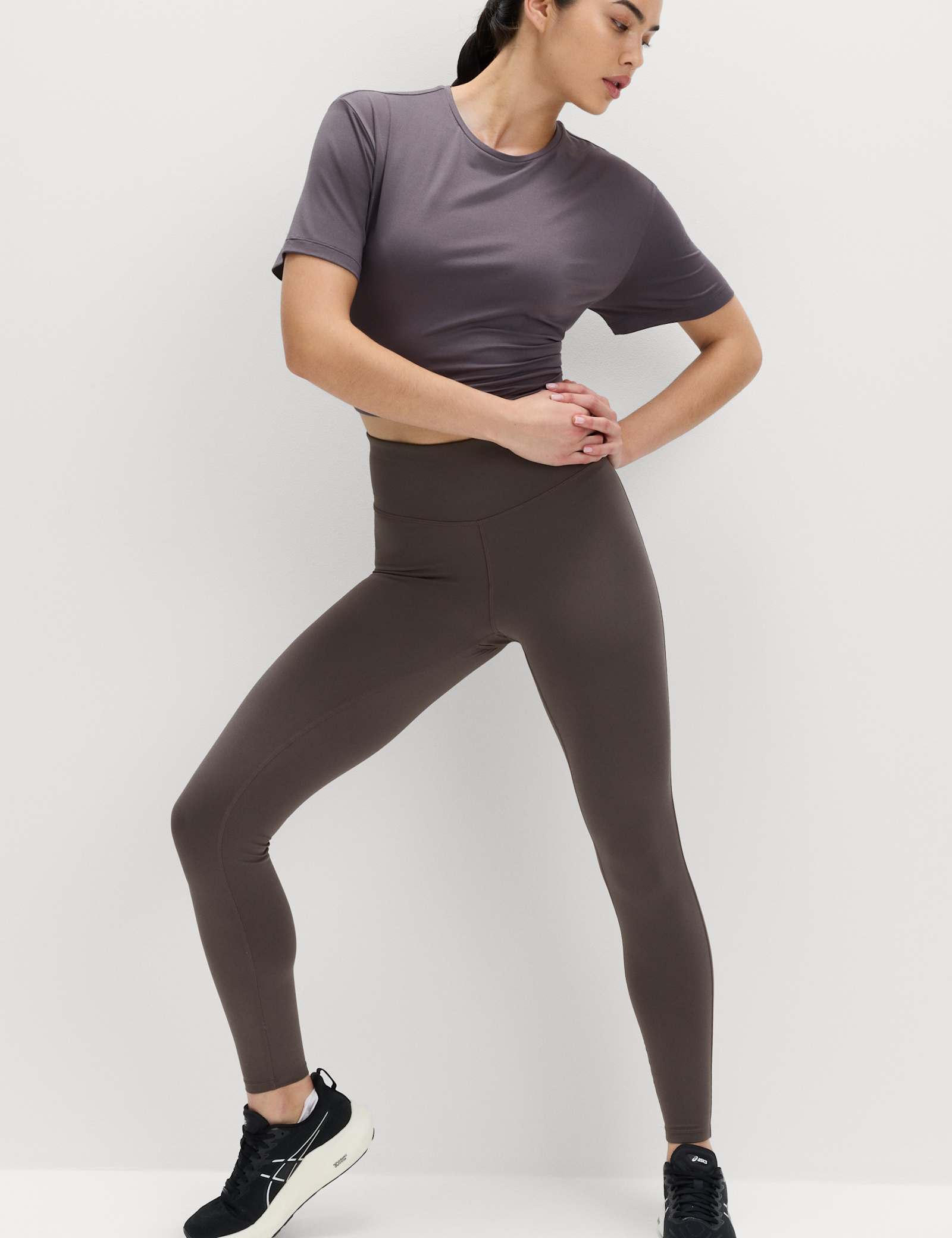 Essential T-Shirt & Leggings Set - image 4