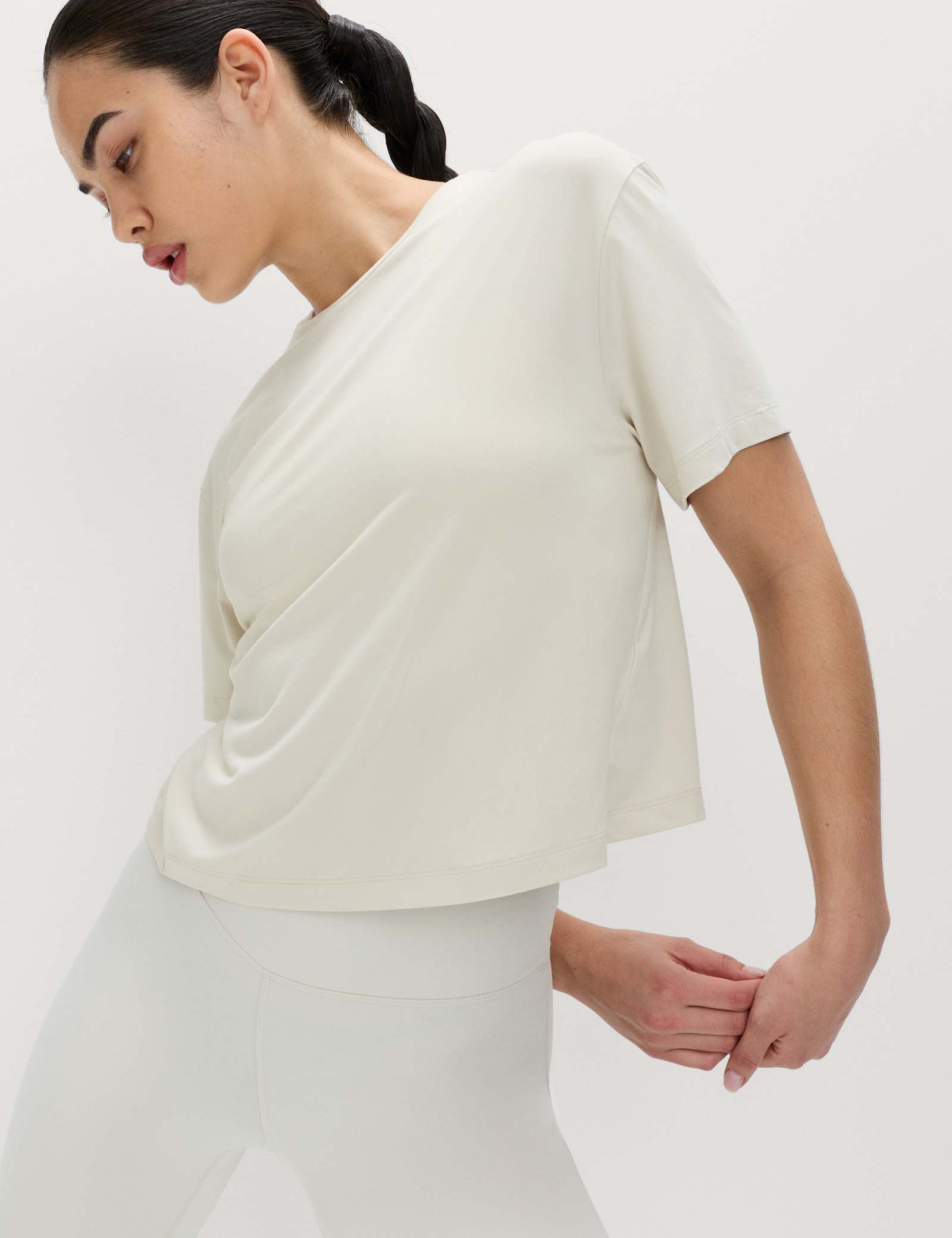 Essential T-Shirt & Leggings Set - image 3