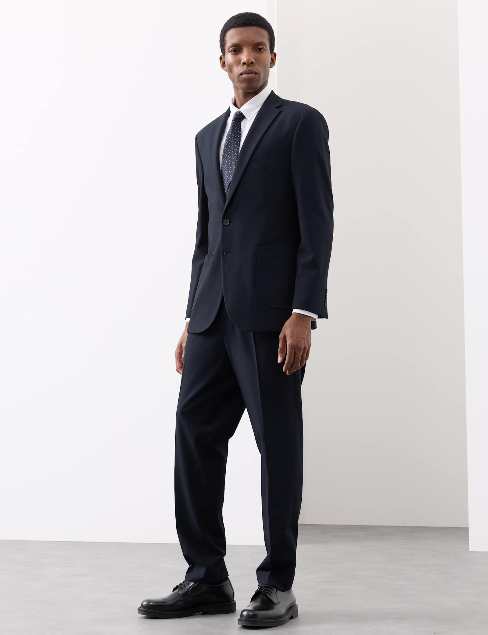 2 Piece Tailored Fit Wool Blend Performance Suit - image 4