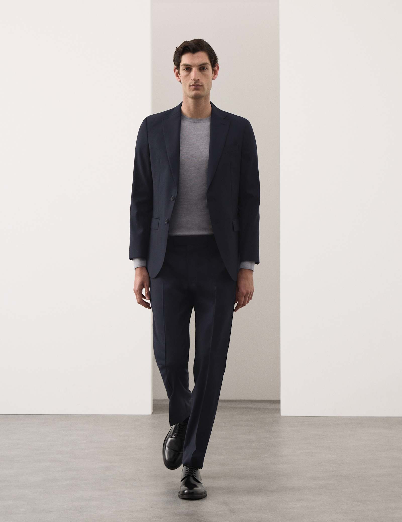 2 Piece Tailored Fit Pure Wool Check Suit - image 2