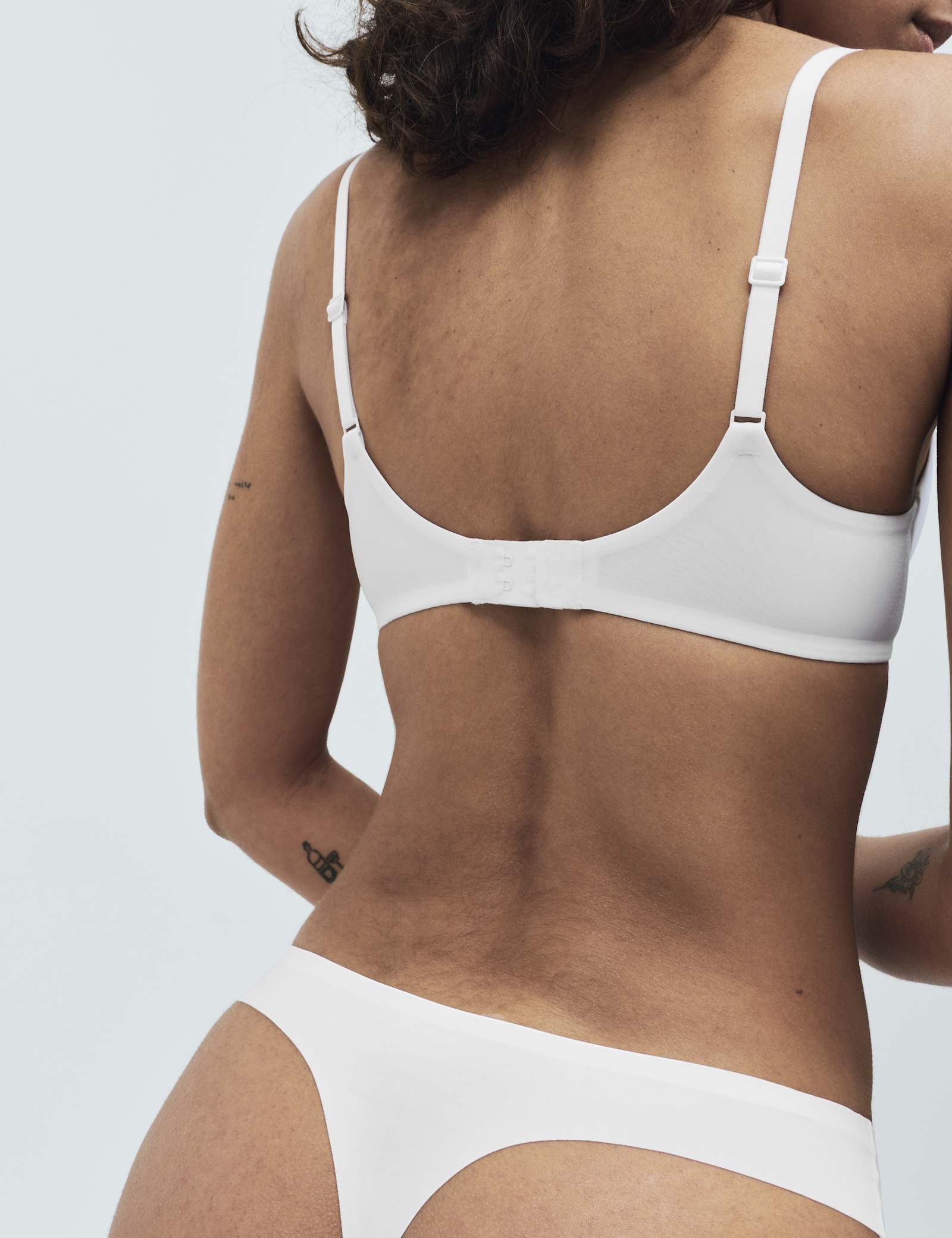 Body Invisibles Wired Plunge Bra Set A-E - image 4