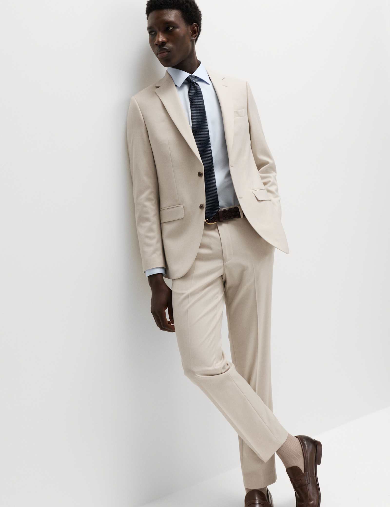 2 Piece Slim Fit Stretch Ultimate Suit - image 5