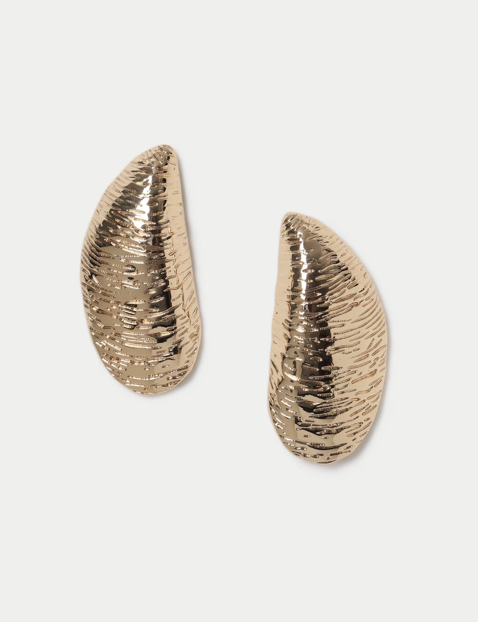 Mussel Stud Earrings - image 1