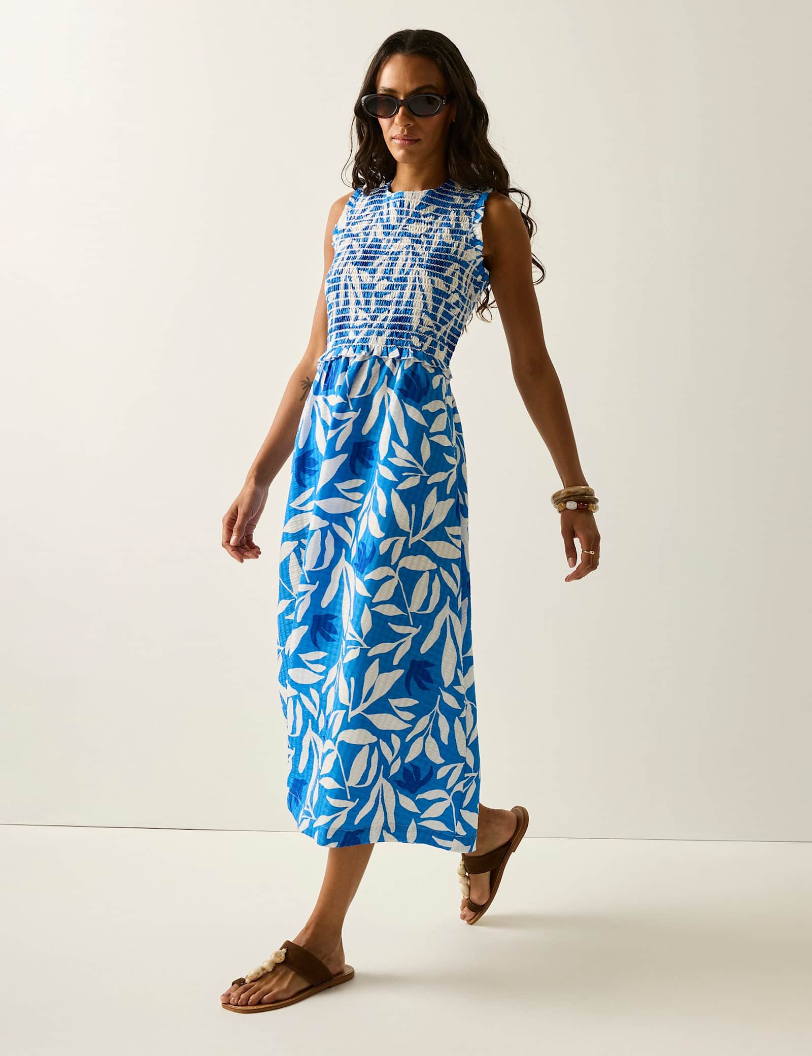 Poloma Leaf Print Midi Shirred Dress - image 4