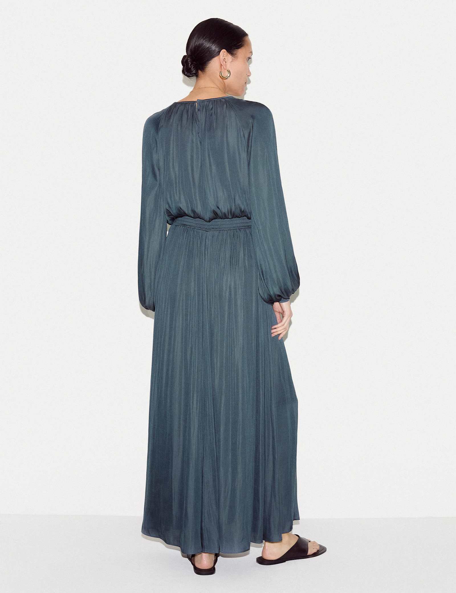 Satin U-Neck Midaxi Relaxed Waisted Dress - image 5