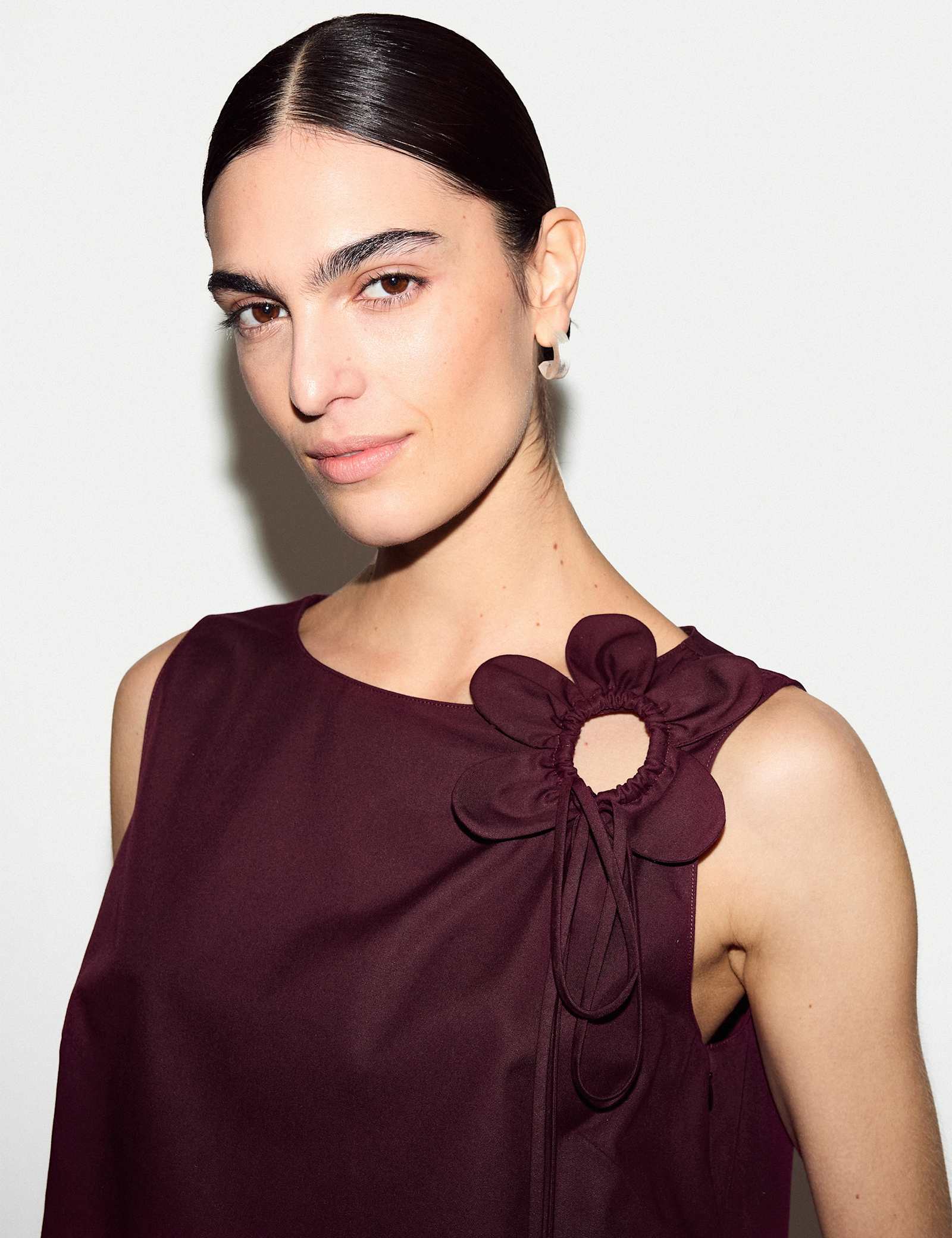 Cotton Lyocell Blend Flower Applique Top - image 5