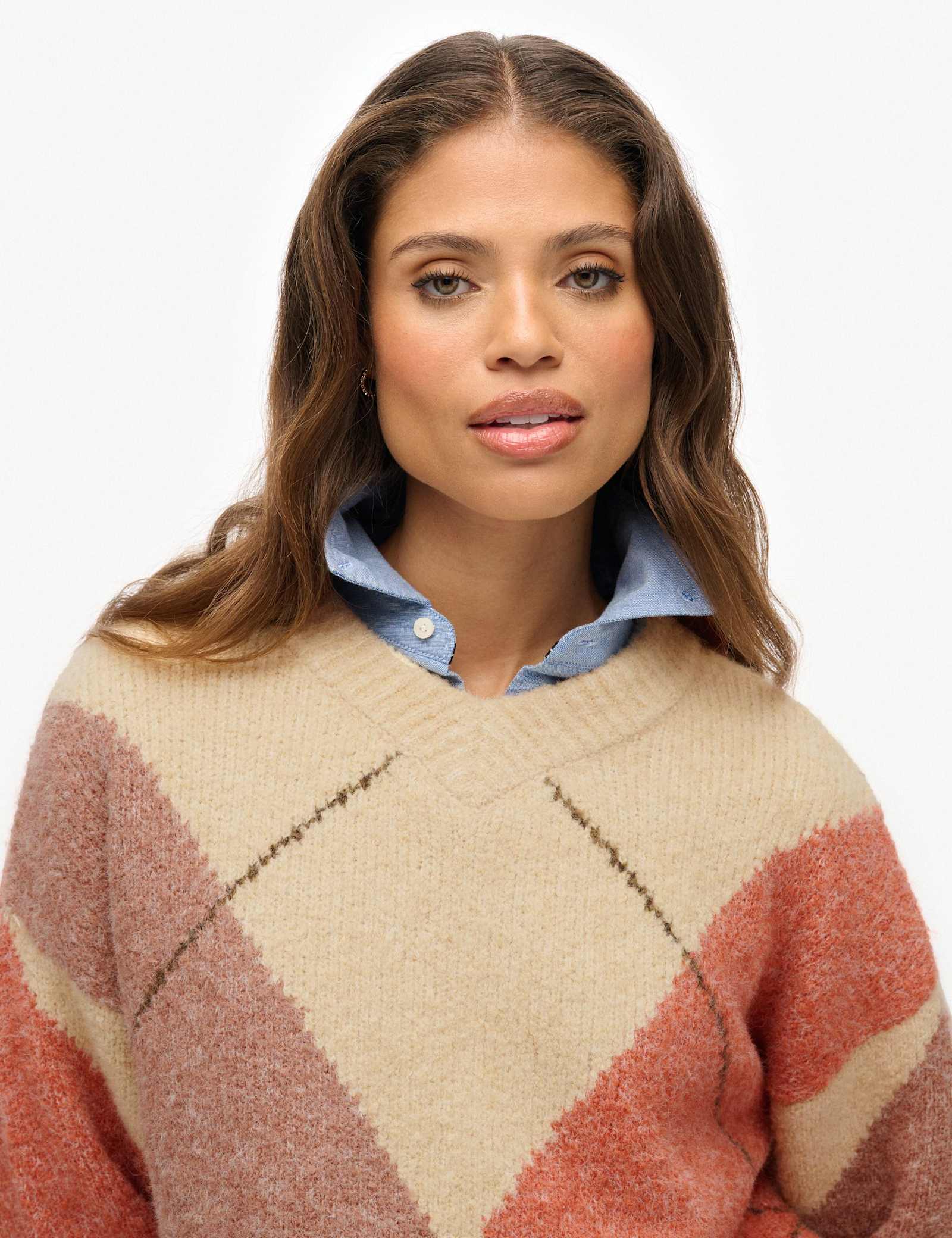 Argyle V-Neck Oversized Jumper - image 2