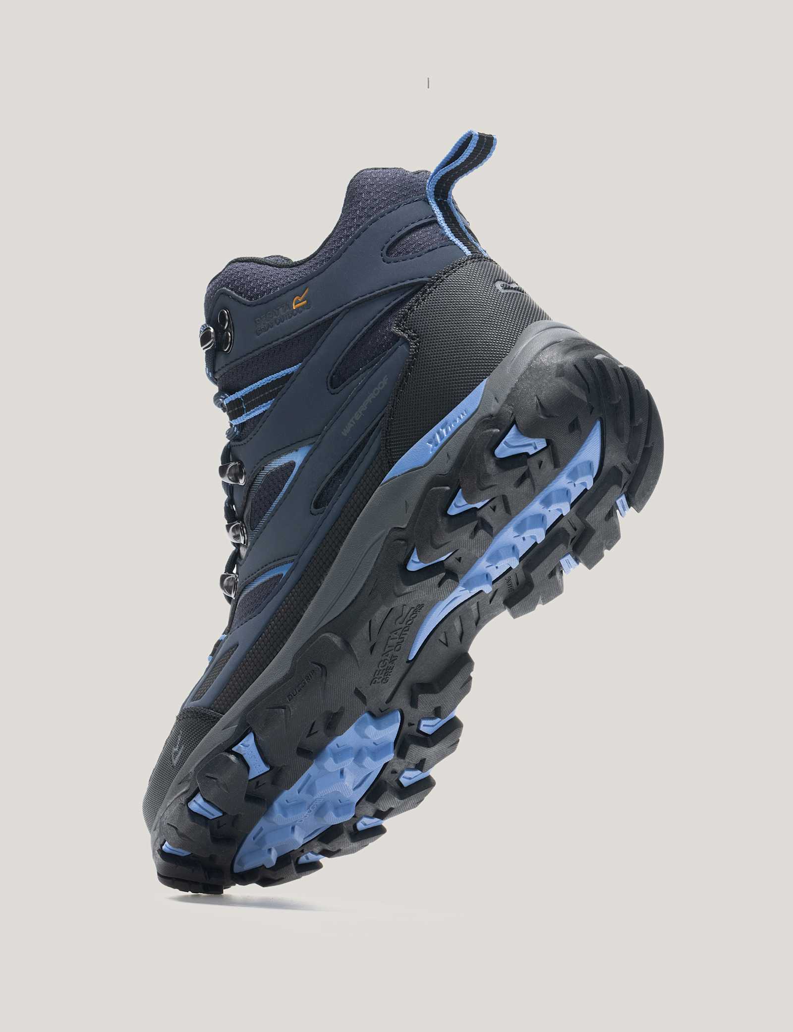 Holcombe III Waterproof Walking Boots - image 5