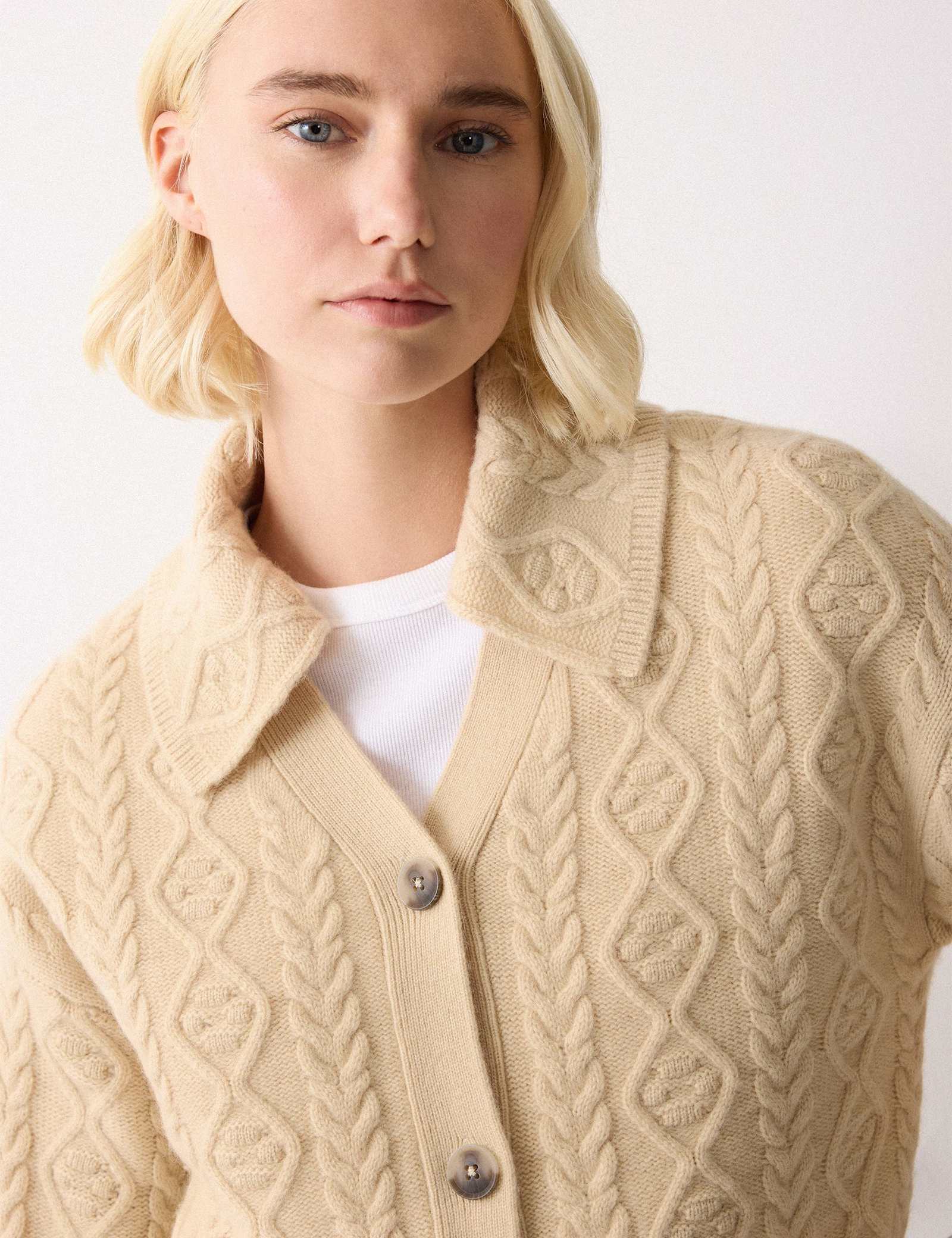 Wool Rich Cable Knit Collared V-Neck Cardigan - image 4