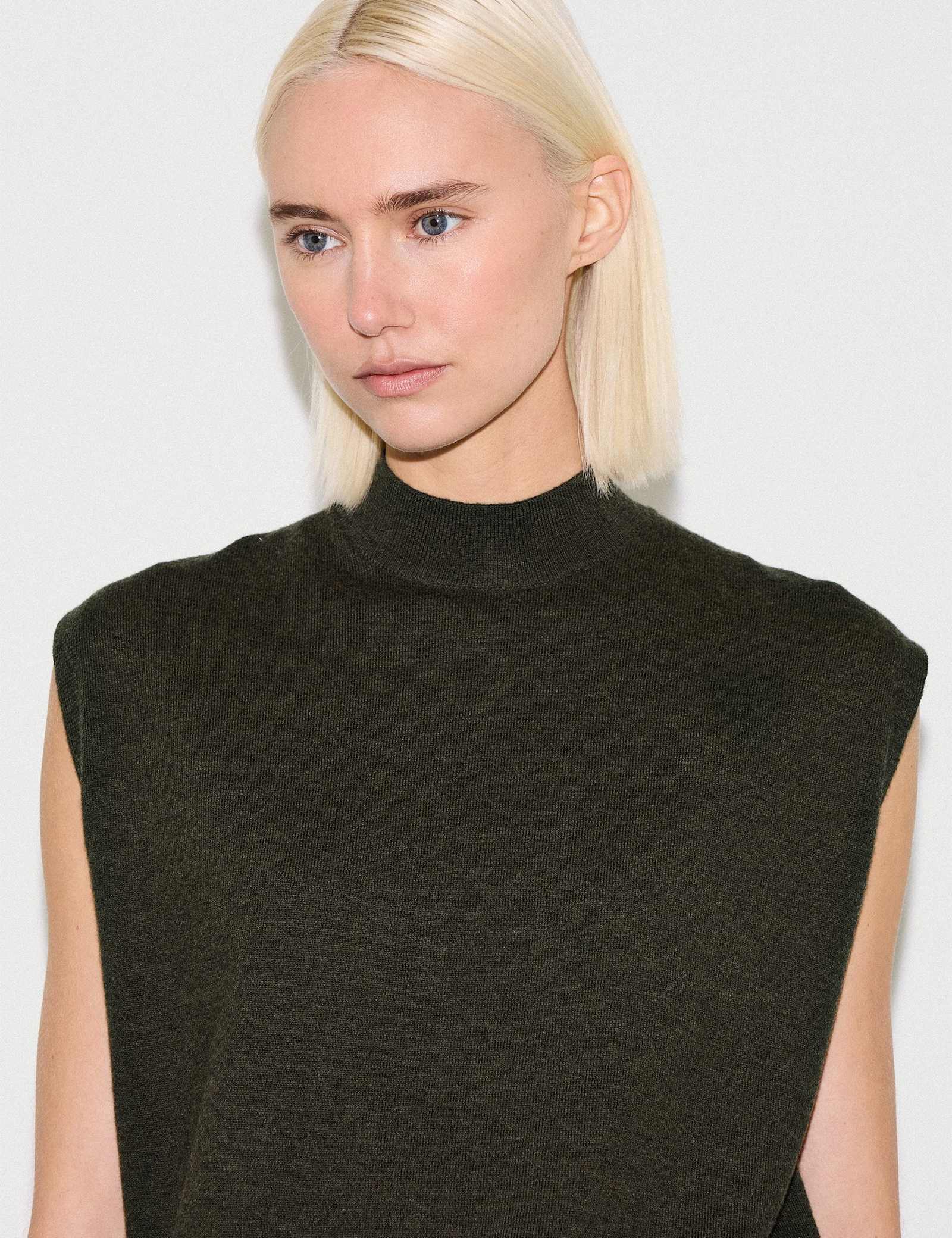 Pure Wool Textured Knitted Vest - image 5