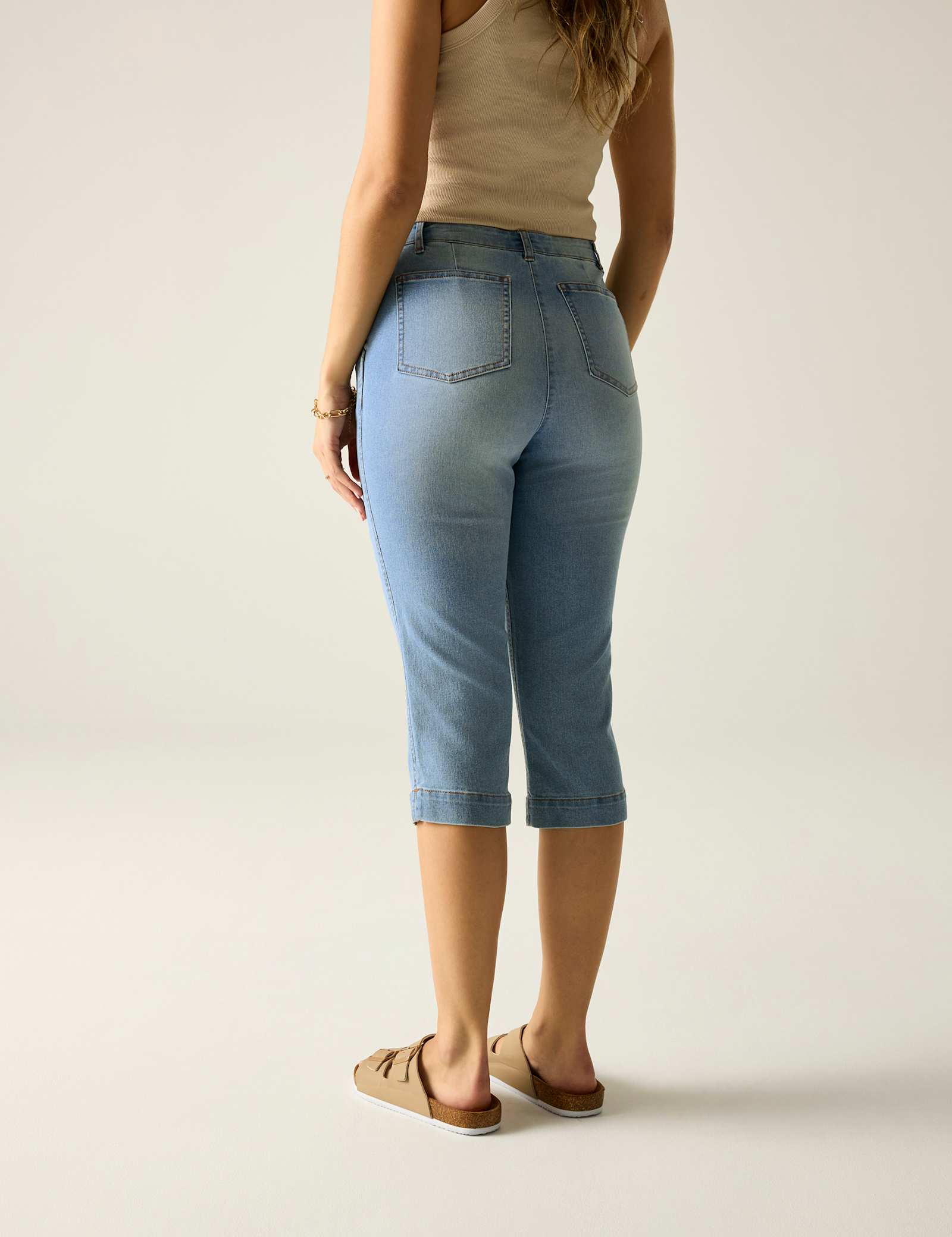 Bayletta Straight Leg Cropped Jeans - image 5