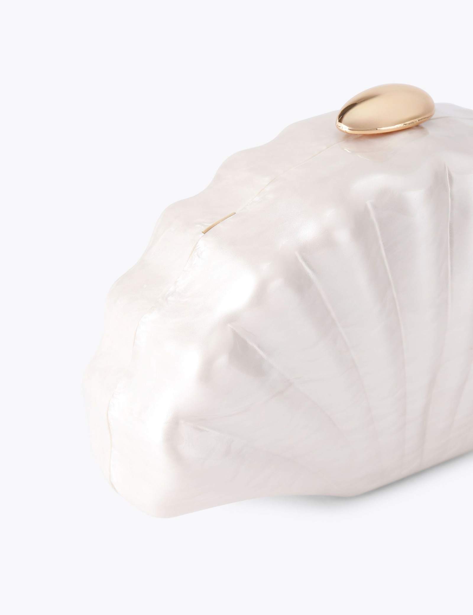 Chain Strap Seashell Clutch Bag - image 2