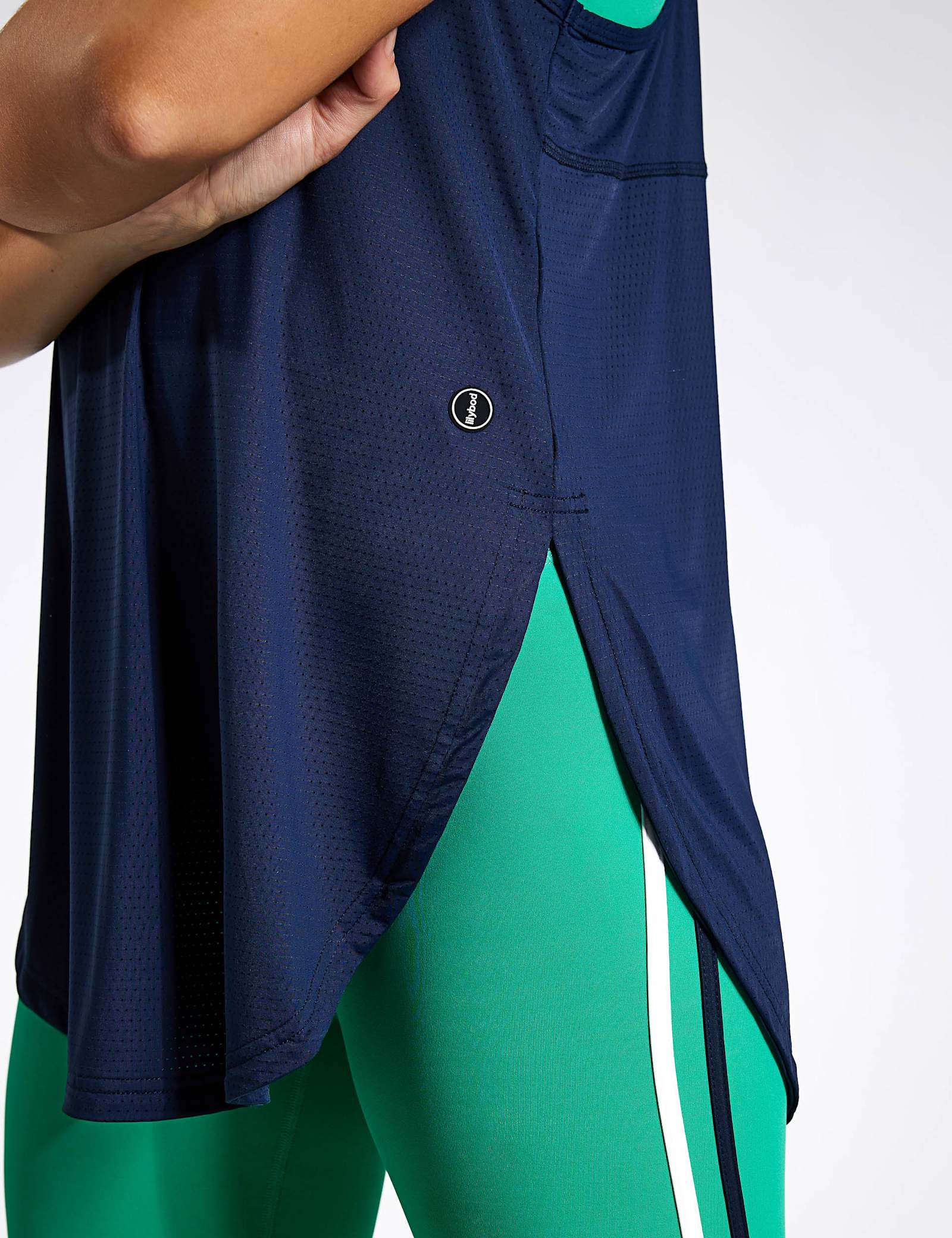 Zela Crew Neck Relaxed Vest Top - image 4