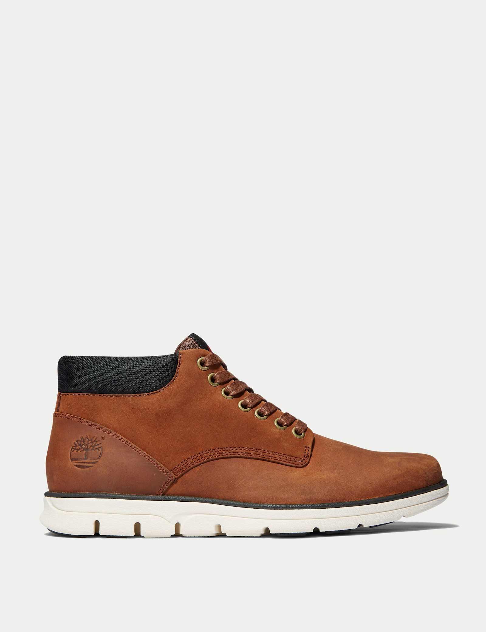 Bradstreet Chukka Leather Walking Boots - image 1