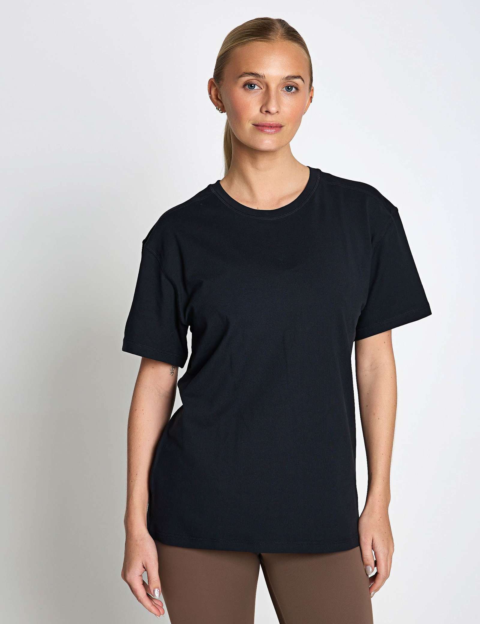 Crew Neck Workout T-Shirt - image 1