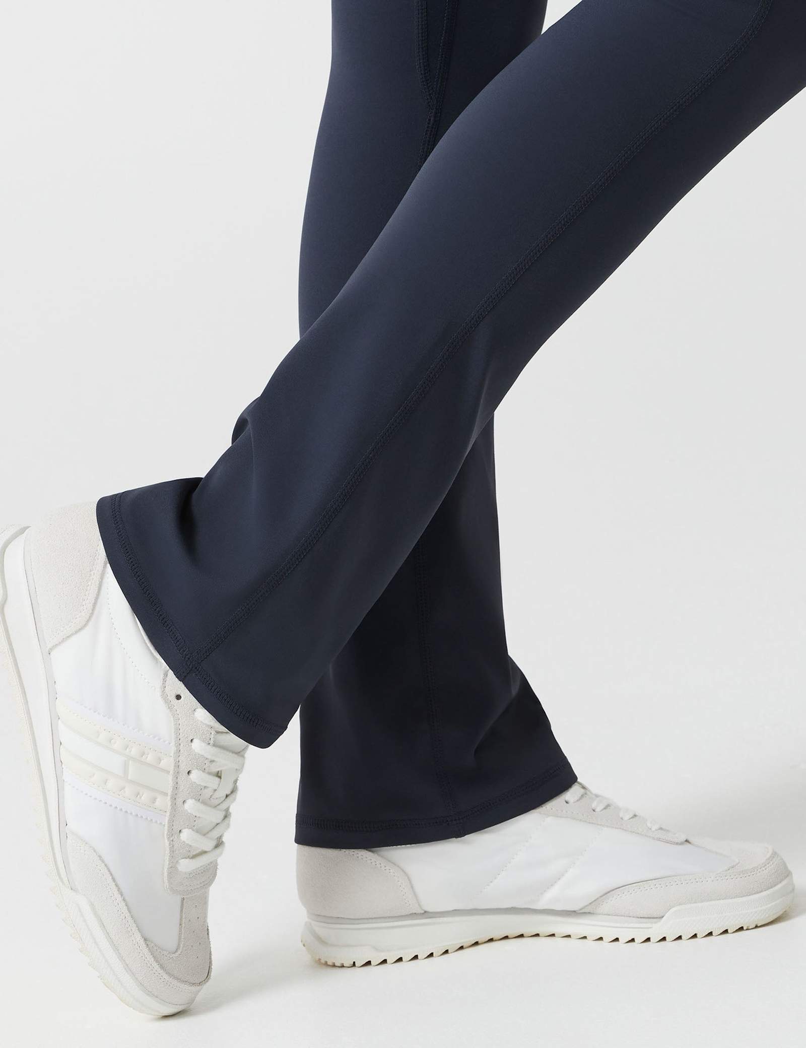 Harlow Cloud Core Bootcut Leggings - image 3