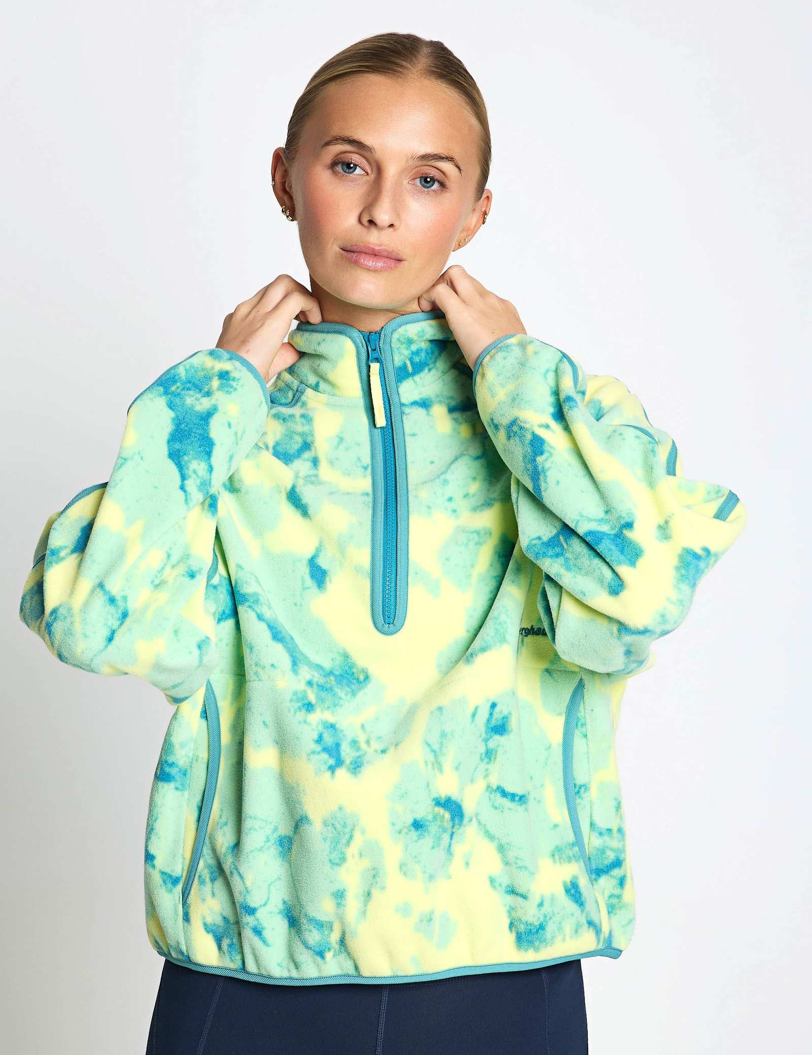 Bamburgh Printed Half Zip Funnel Neck Fleece - image 2