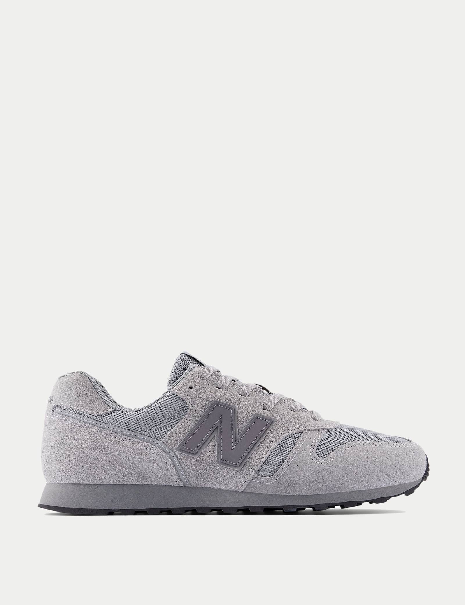 373 Trainers - image 2