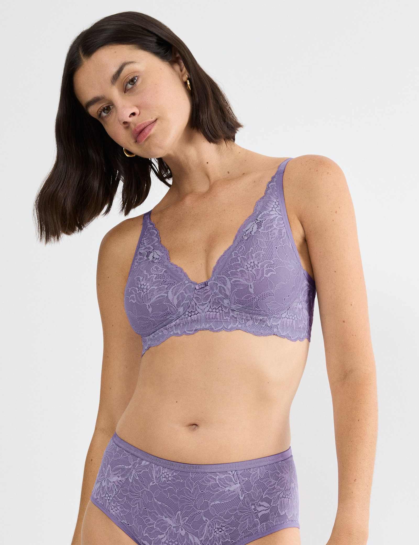 Amourette Charm Floral Lace Non Wired Bra A-E - image 4