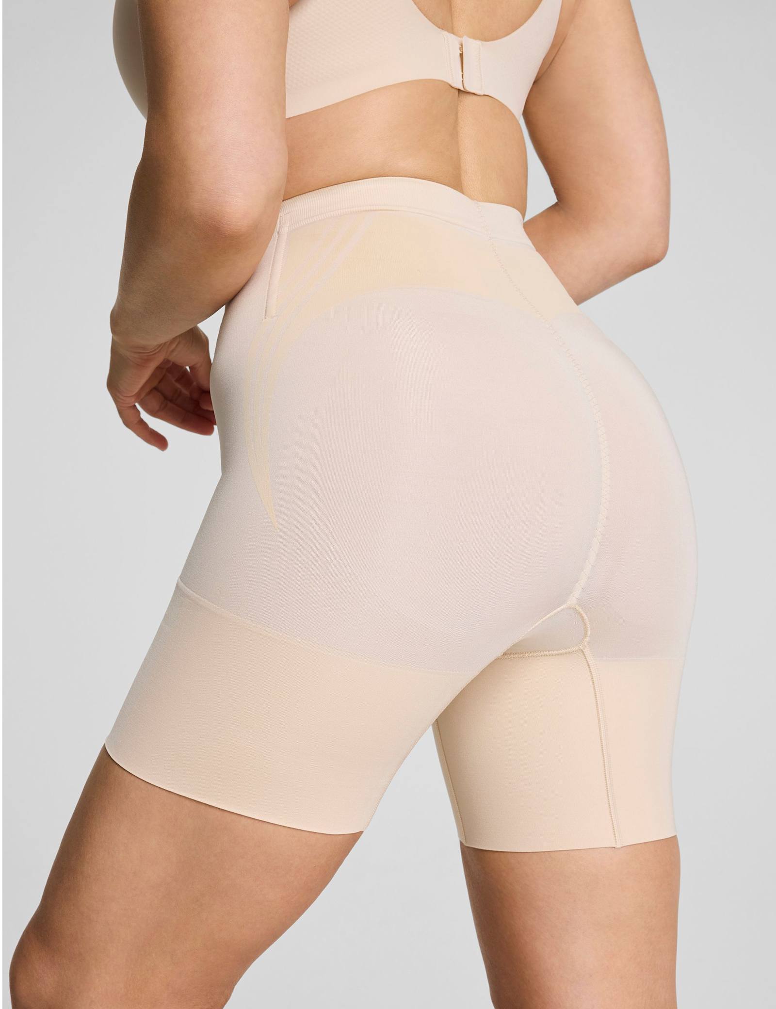 SPANXsculpt GoFigure Firm Control Shorts - image 3