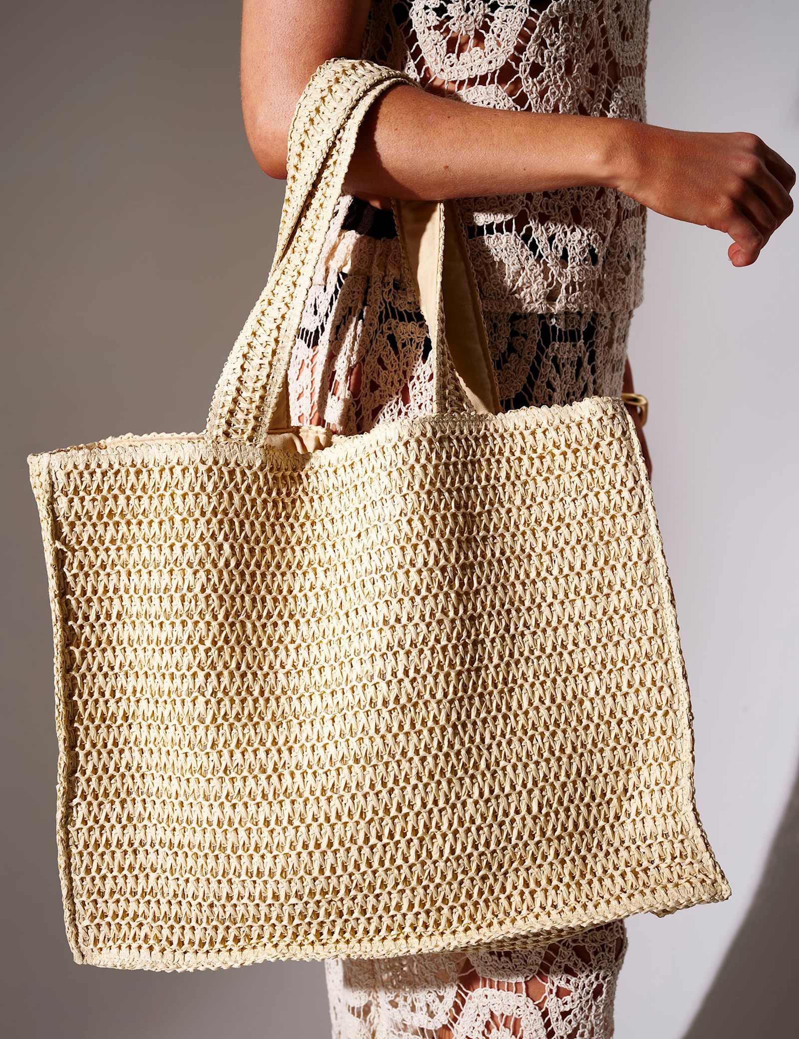 Straw Tote Bag - image 4