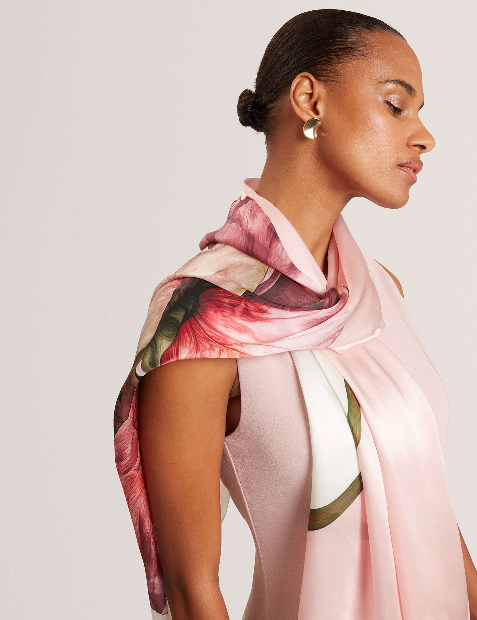 Pure Silk Woven Floral Scarf - image 4