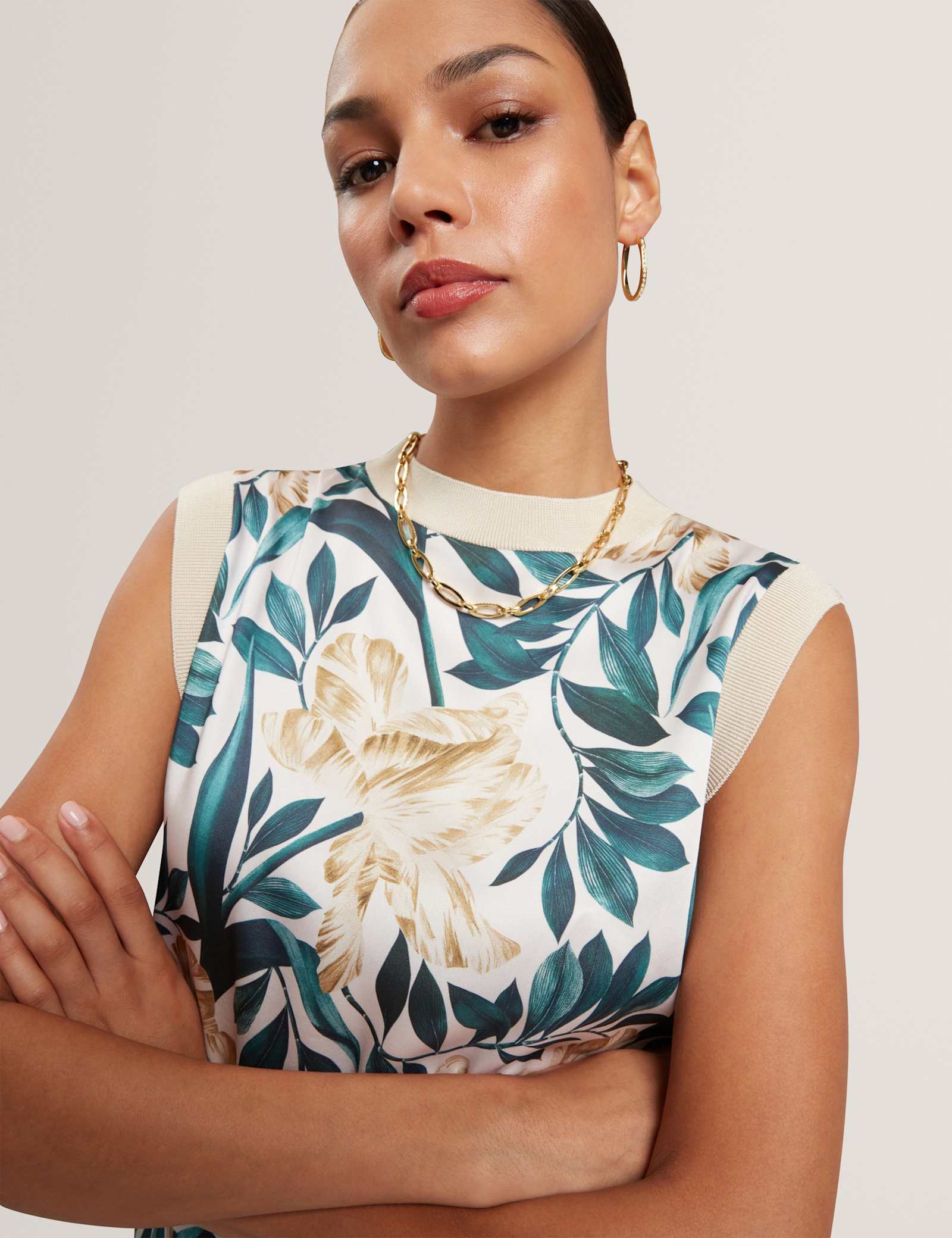 Floral Crew Neck Woven Front Vest Top - image 5