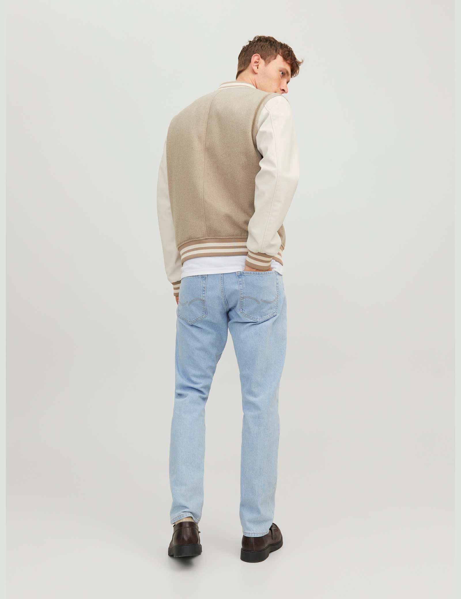 Relaxed Fit Jeans - image 5