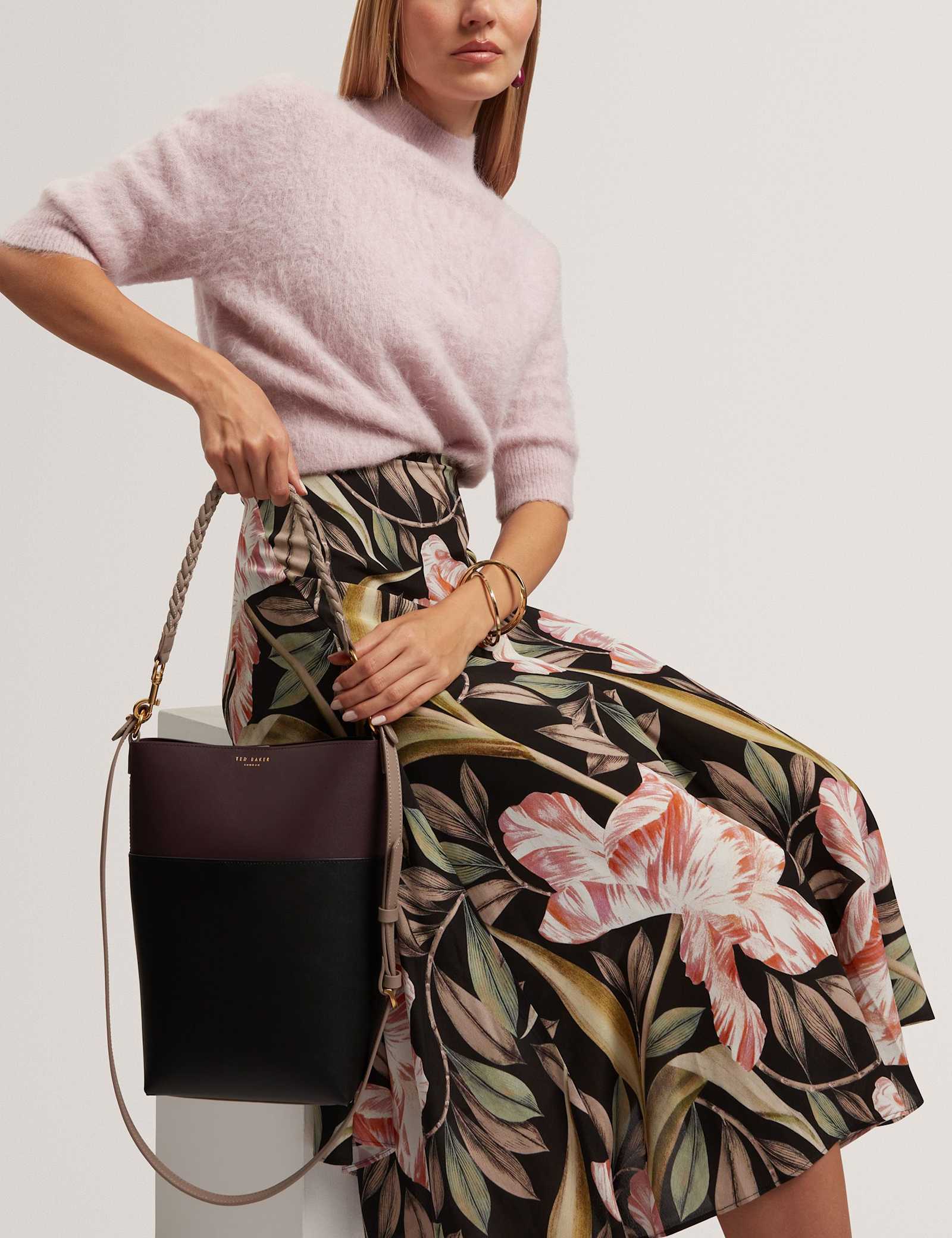 Leather Braided Handle Bucket Bag - image 5
