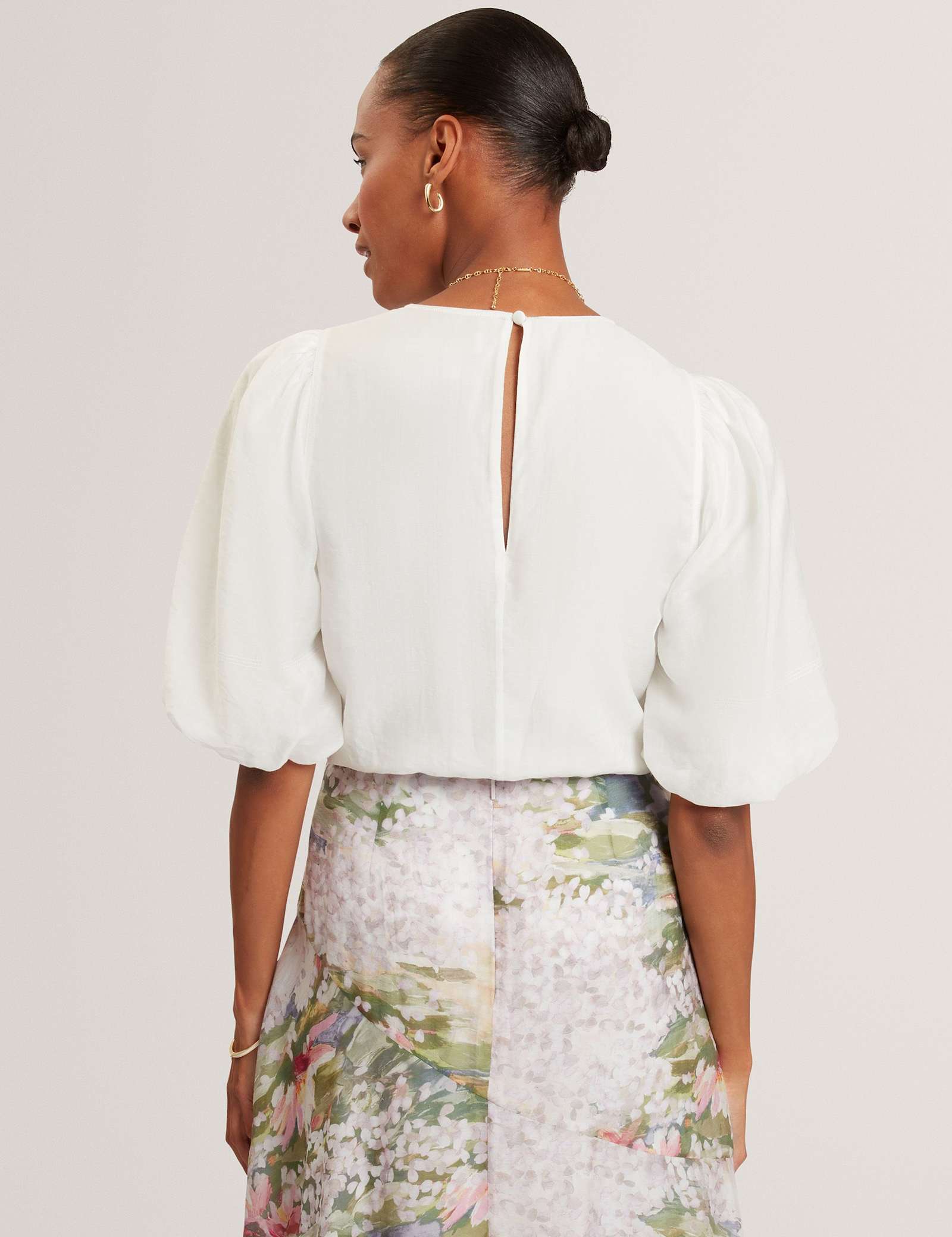 Lyocell Rich Puff Sleeve Top - image 5
