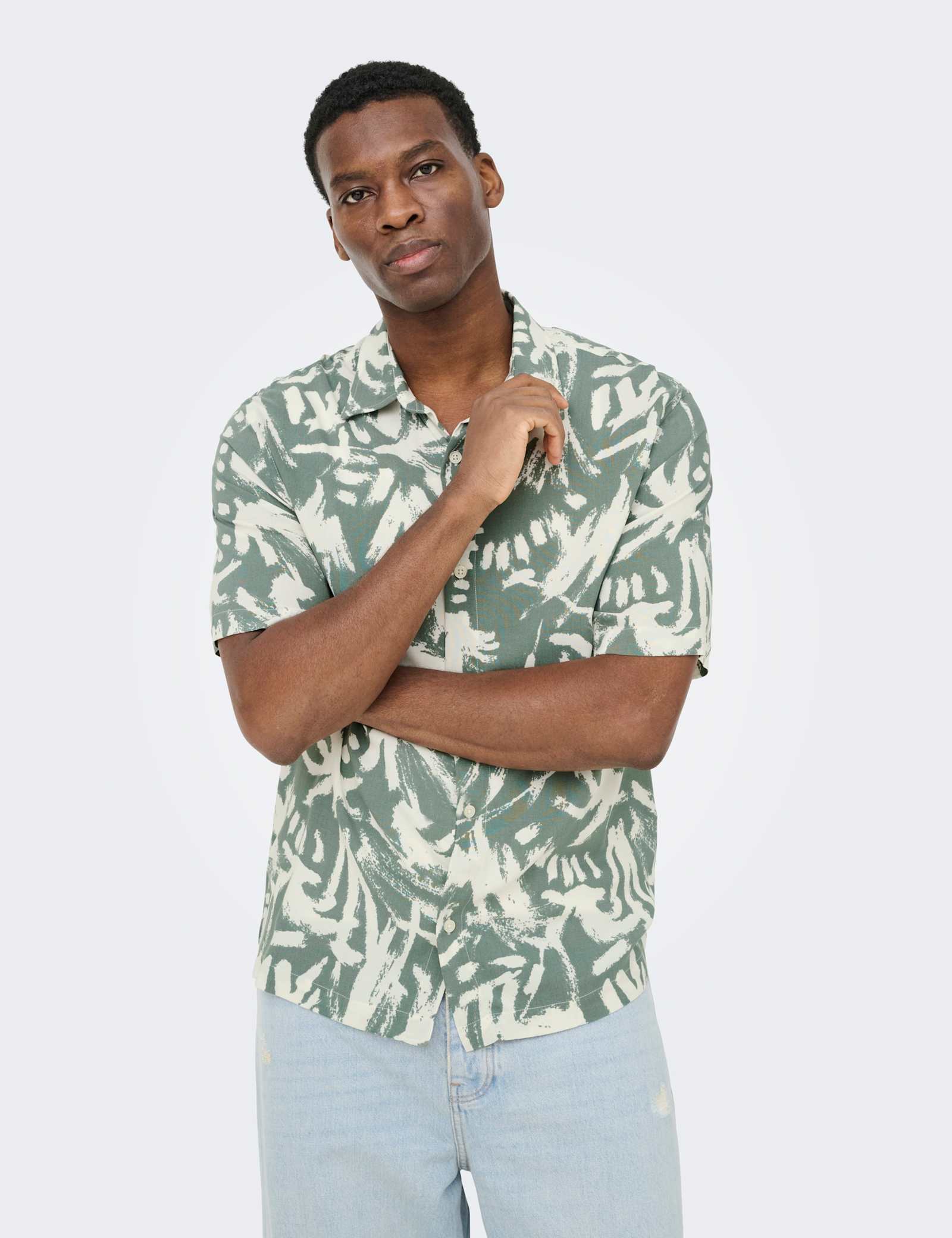Regular Fit Printed Short Sleeve Shirt - image 3