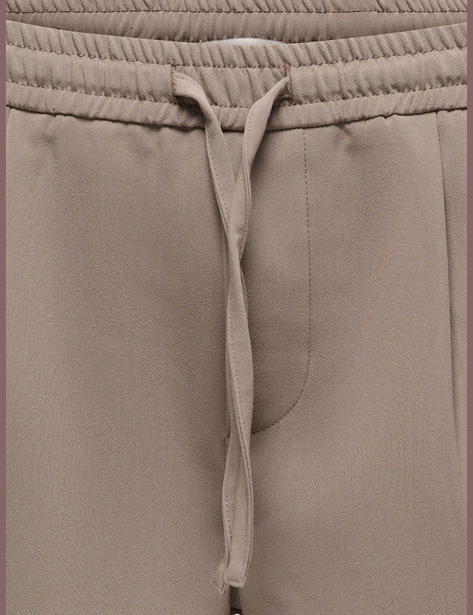 Lightweight Shorts - image 3