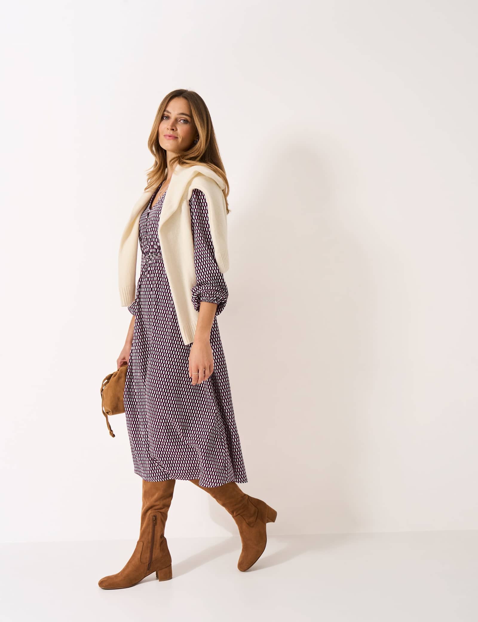 Printed V-Neck Midi Tea Dress - image 4