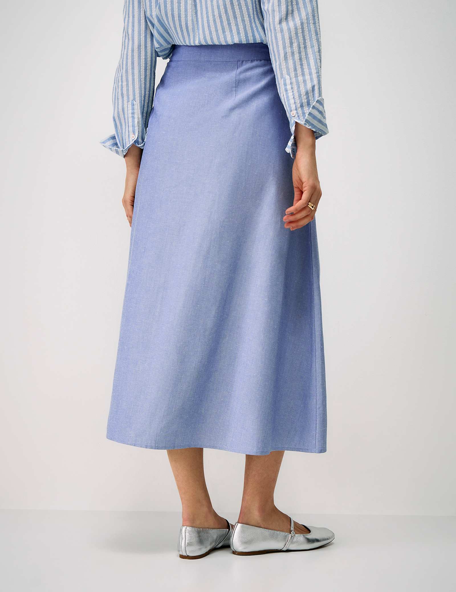 Pleated Midi Skirt with Linen - image 5