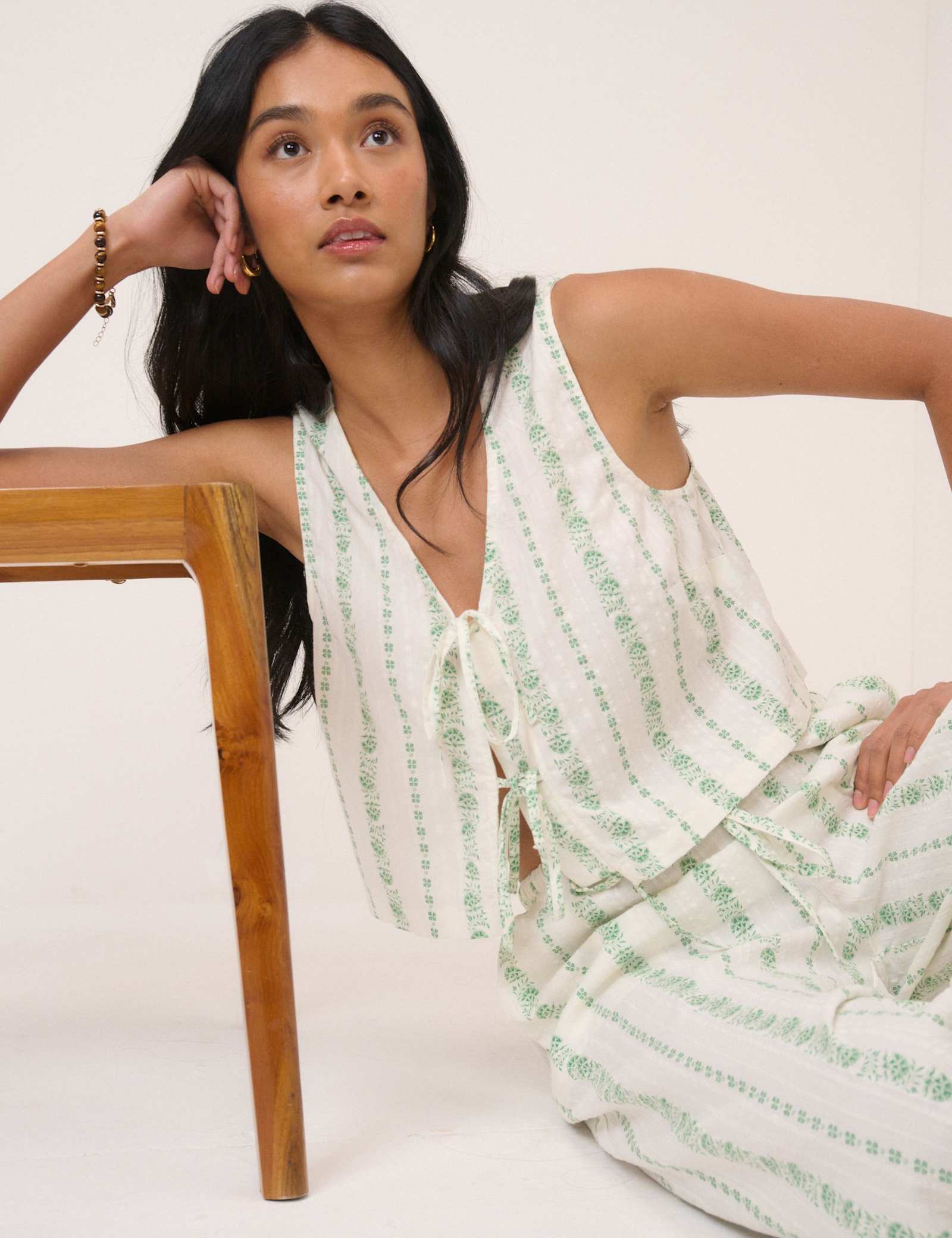 Pure Cotton Printed V-Neck Crop Top - image 1