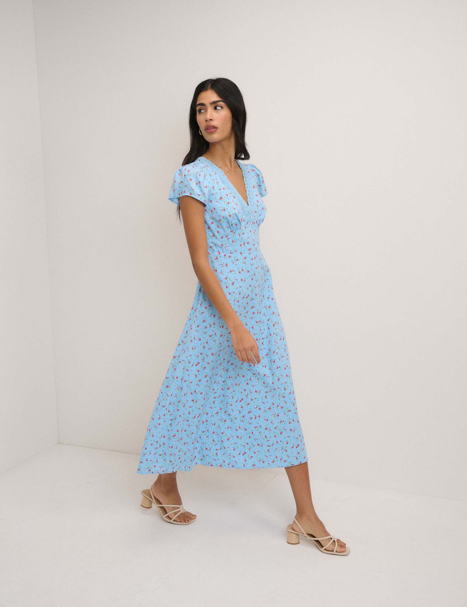 Floral V-Neck Midi Tea Dress - image 1