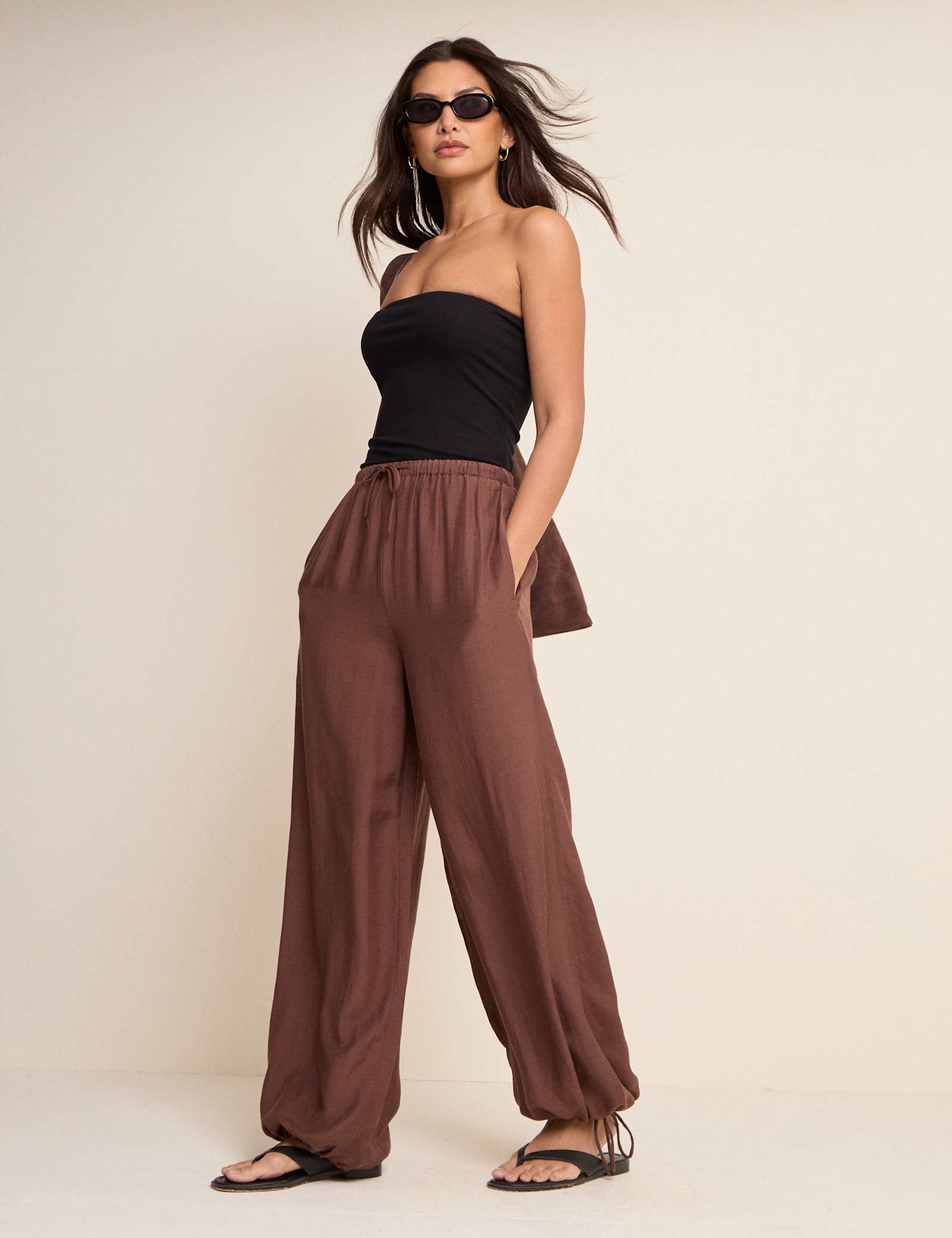 Balloon Cuffed Relaxed Trousers with Linen - image 5
