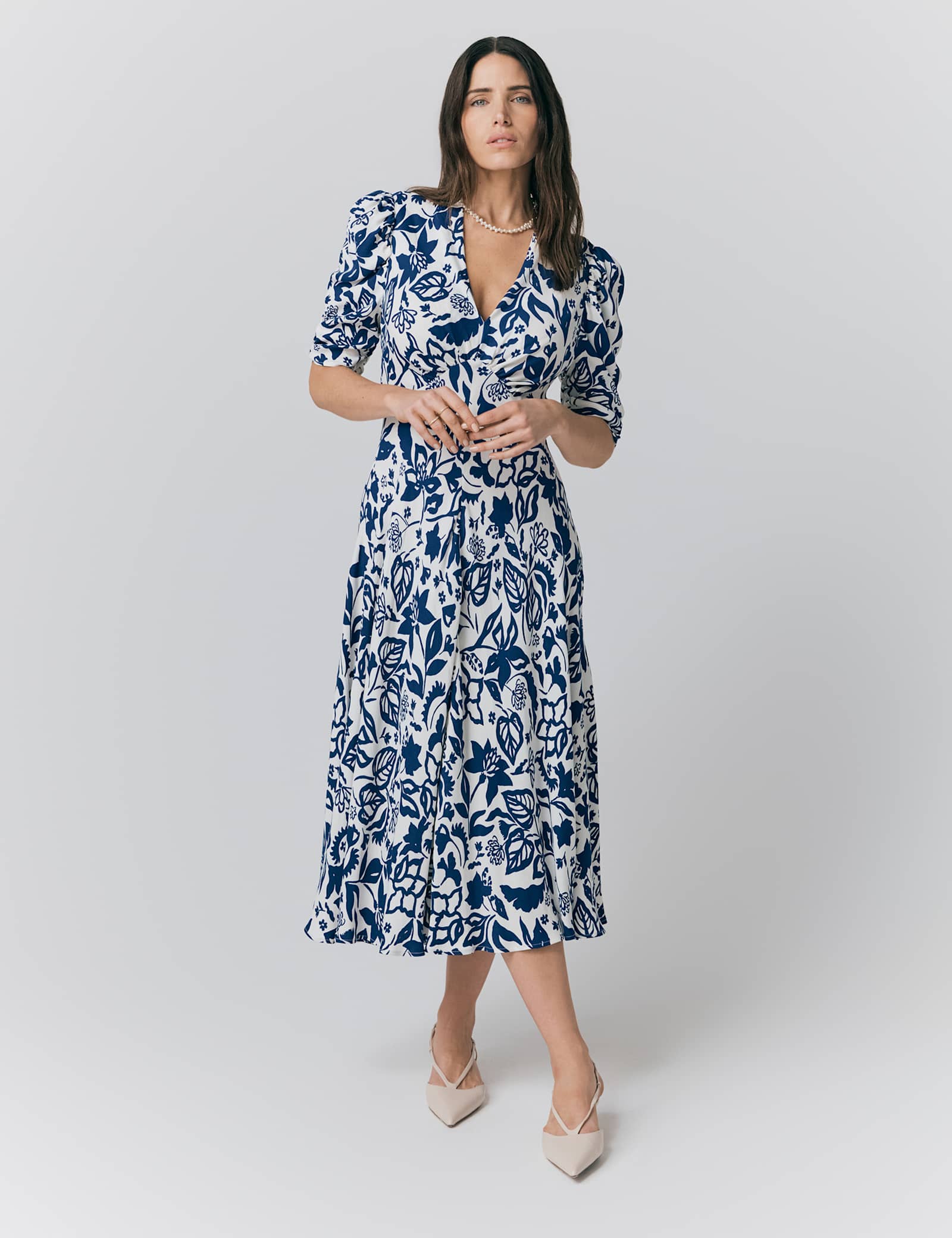 Crepe Floral V-Neck Midi Tea Dress - image 1