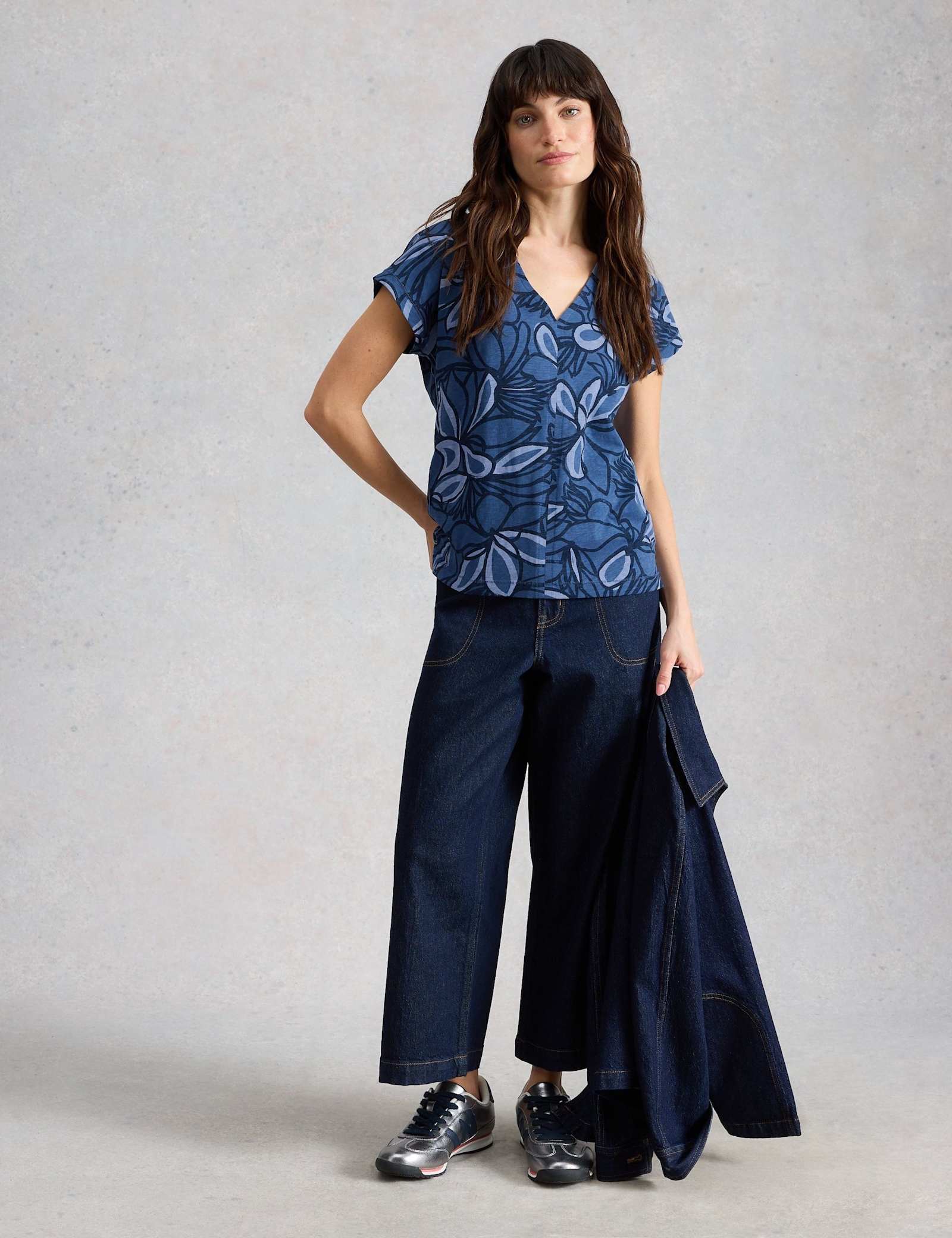 Pure Cotton Floral V-Neck T-Shirt - image 2