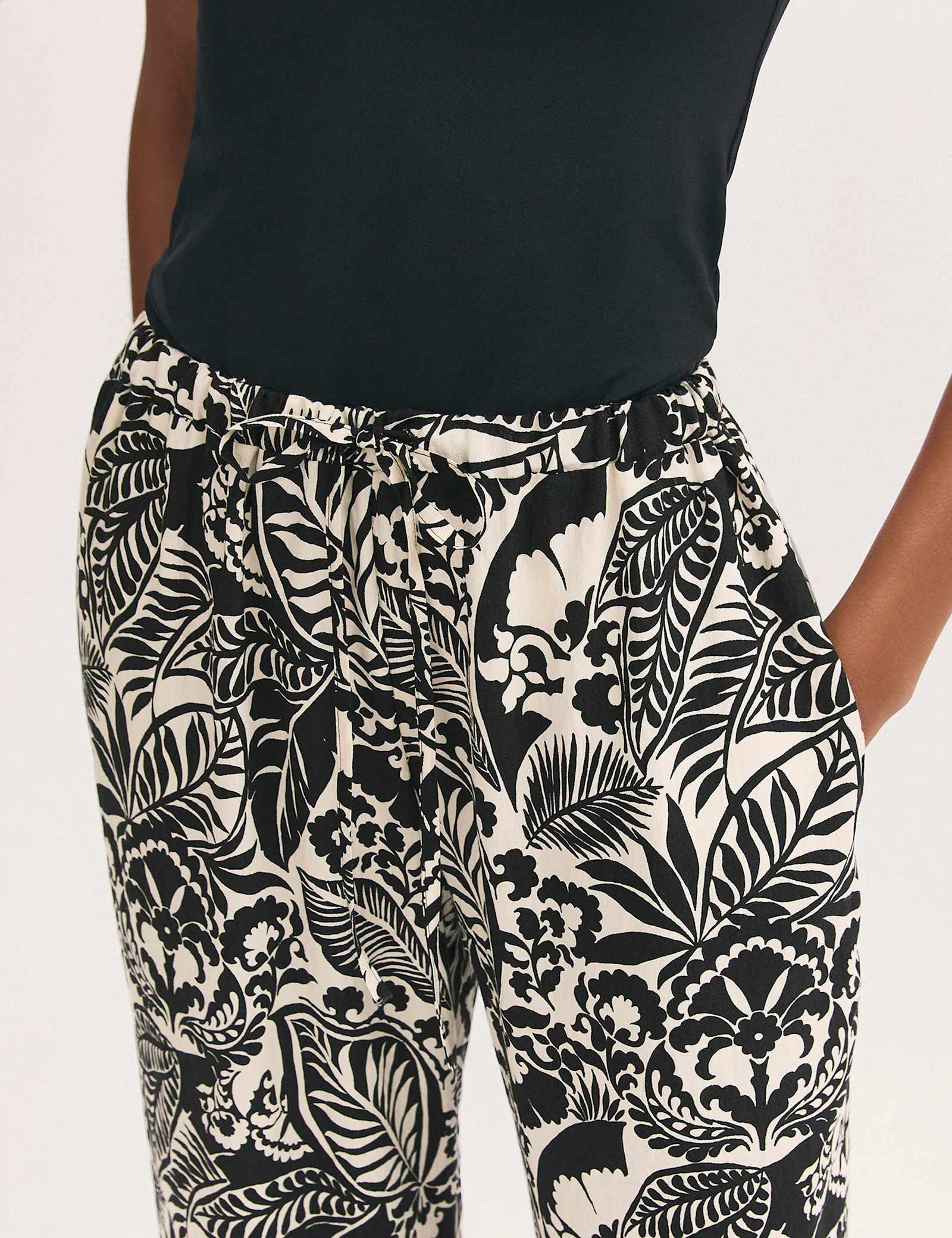 Printed Elasticated Waist Wide Leg Trousers - image 2