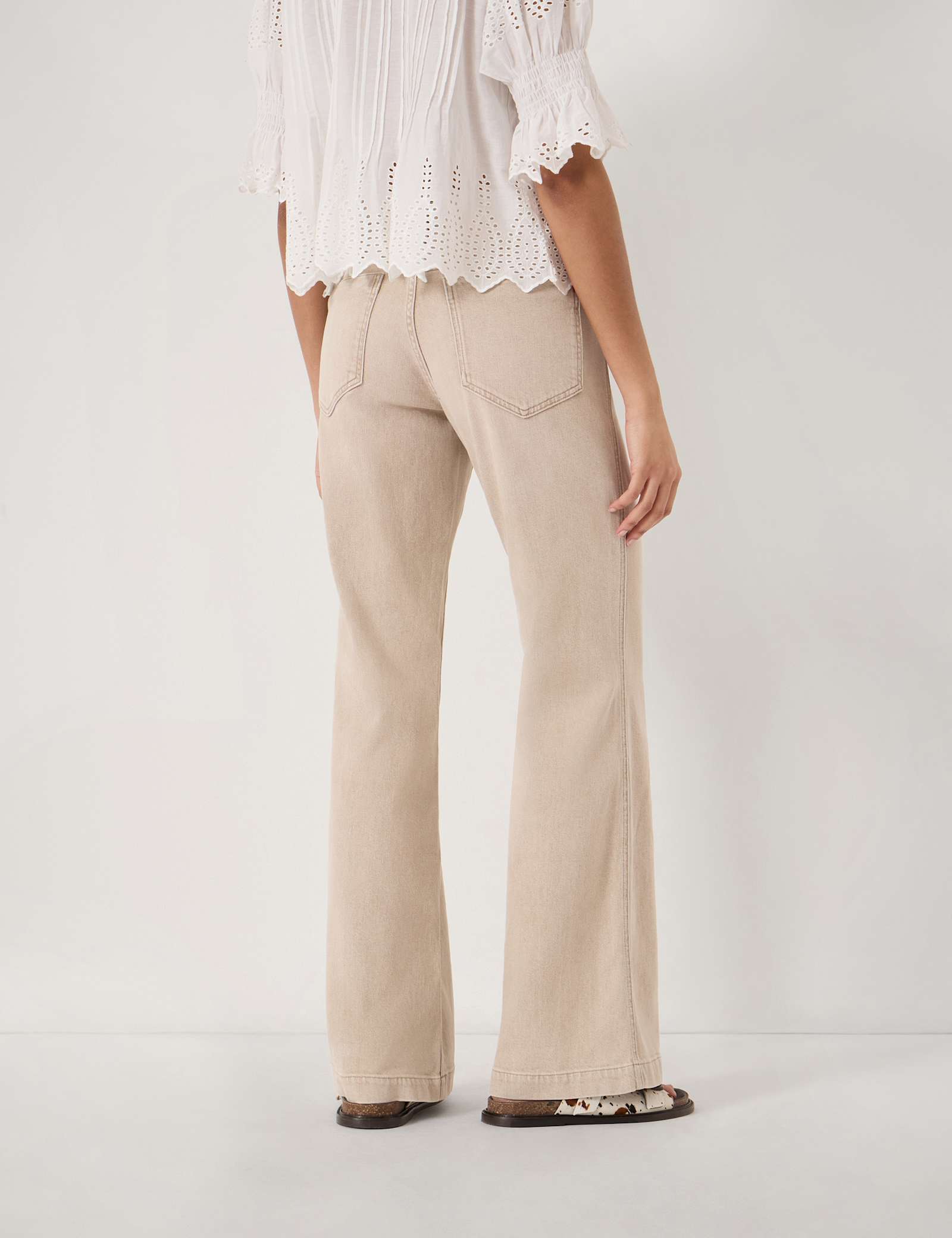 Bootcut Jeans - image 5