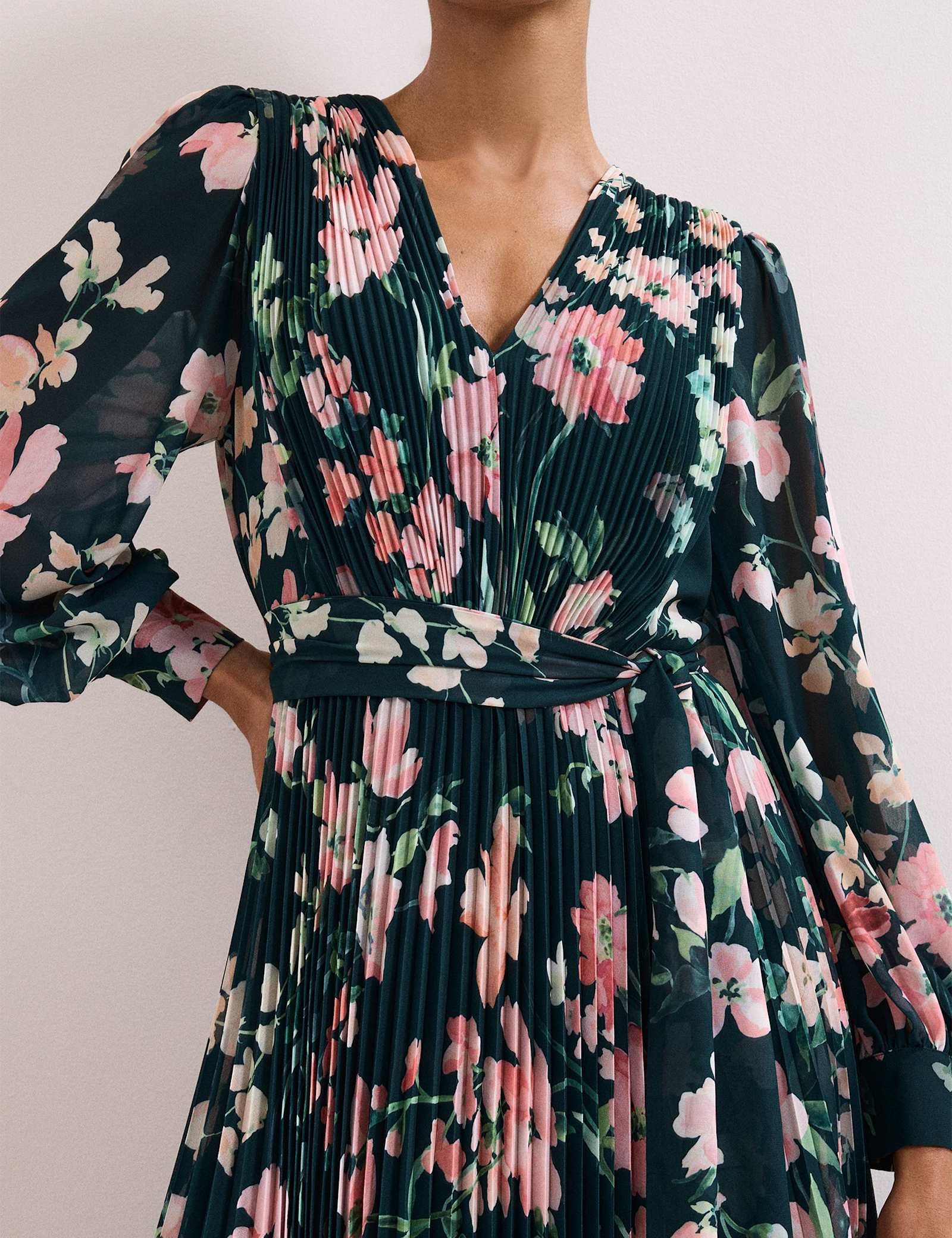 Floral V-Neck Pleated Maxi Tea Dress - image 3