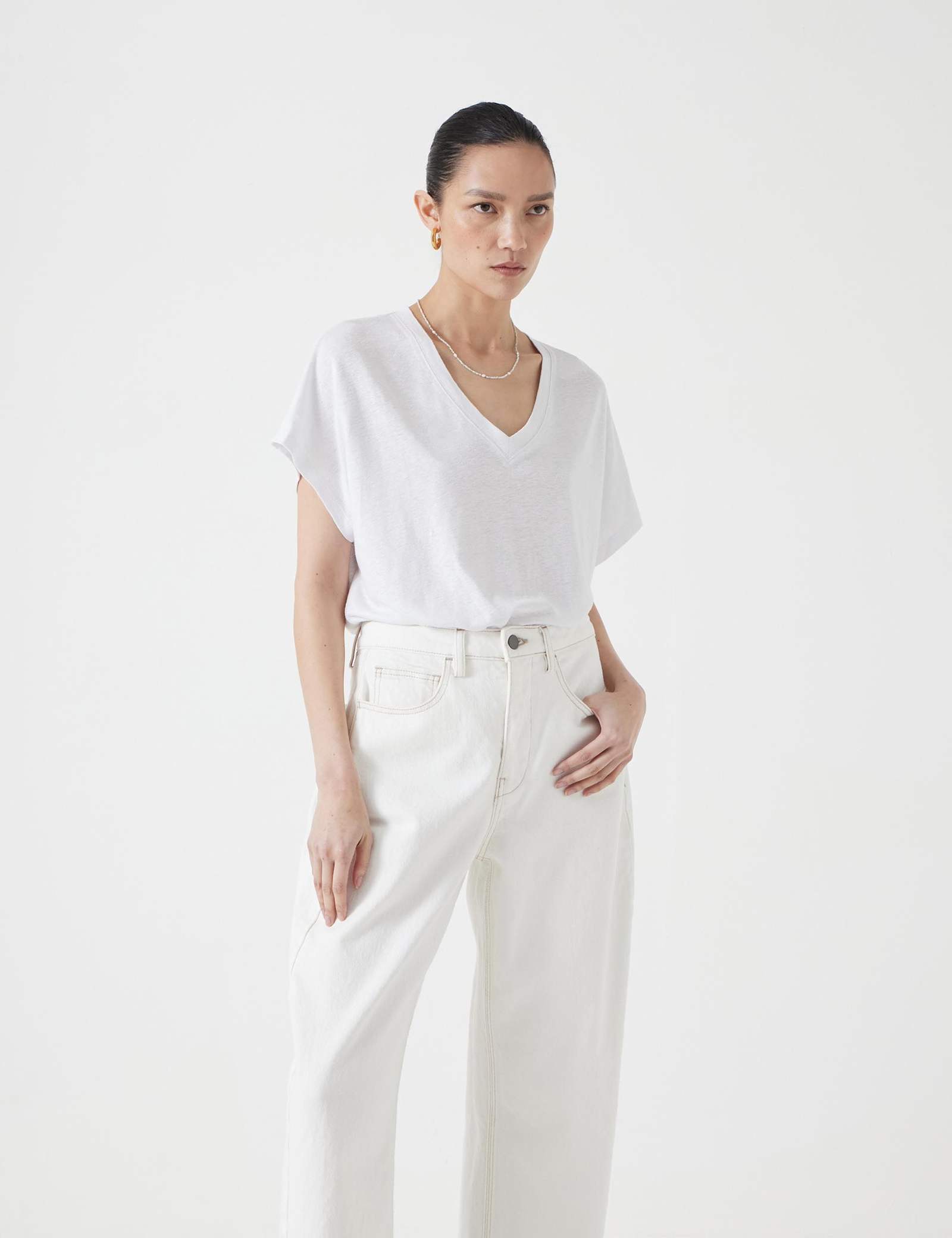 Linen Rich V-Neck T-Shirt - image 5