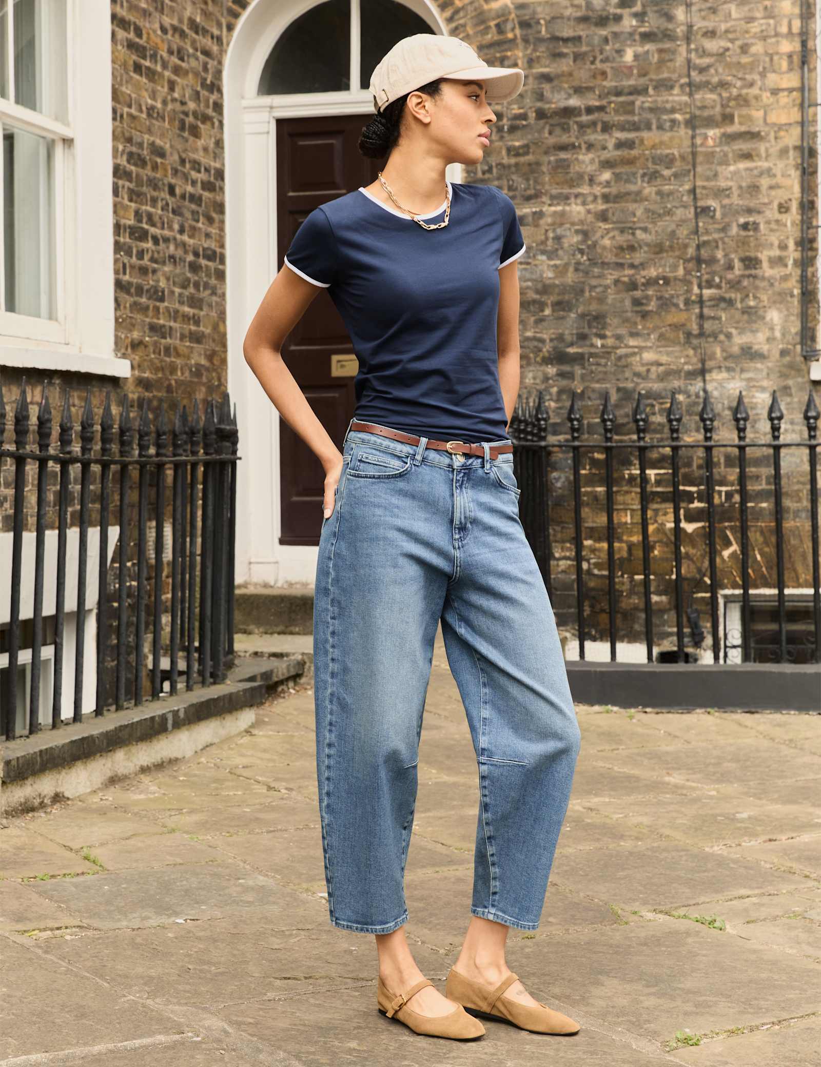 Mom High Waisted Barrel Cropped Jeans - image 3