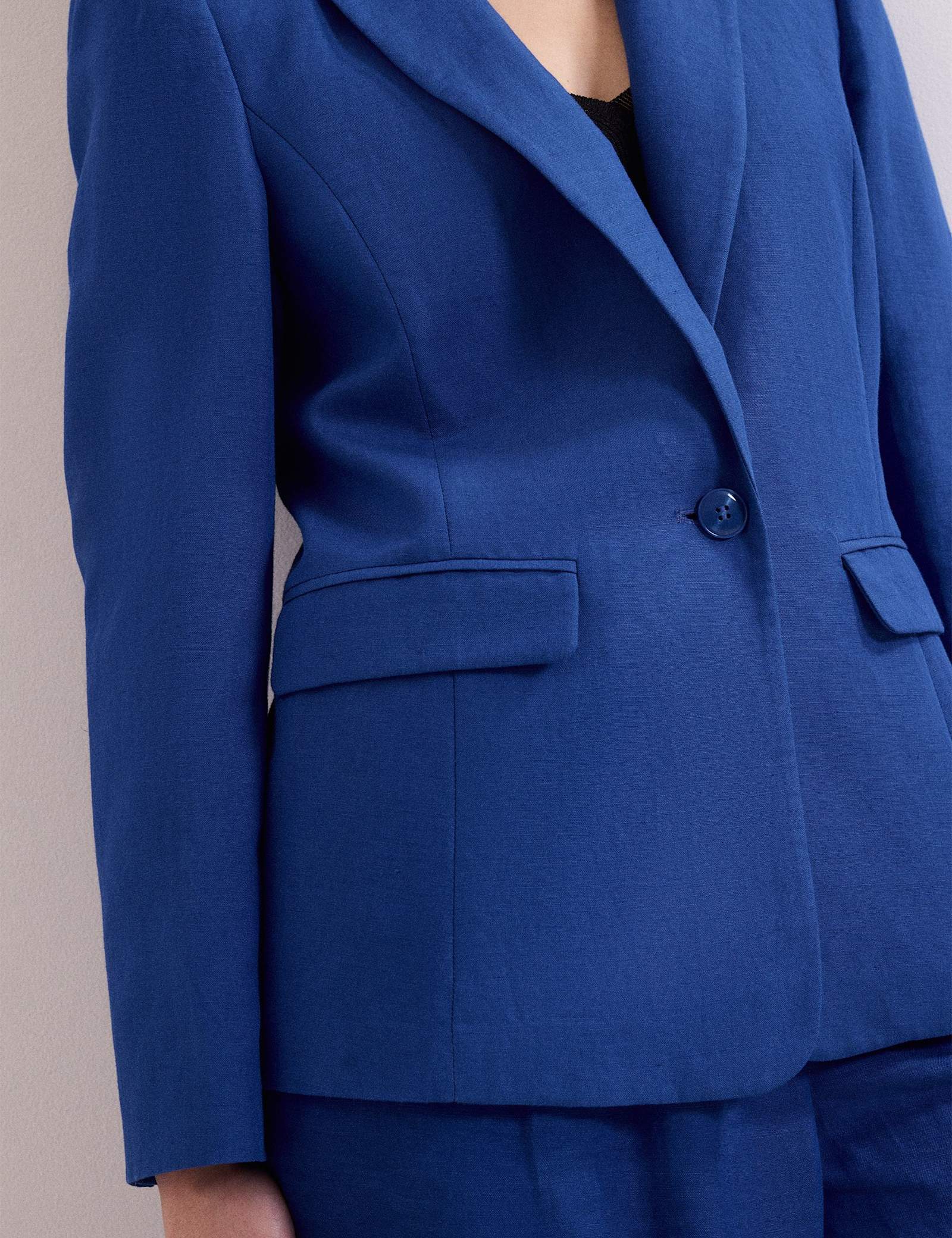 Linen Rich Blazer - image 4