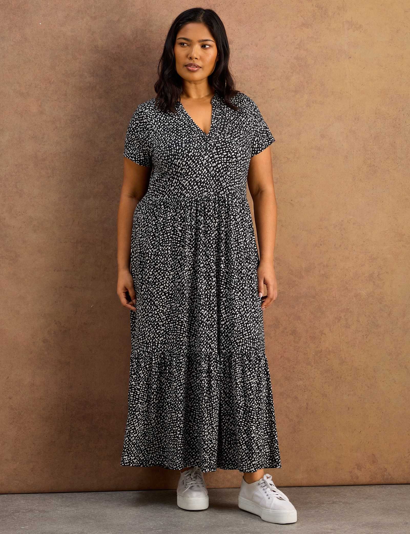 Jersey Floral V-Neck Midaxi Tiered Dress - image 1