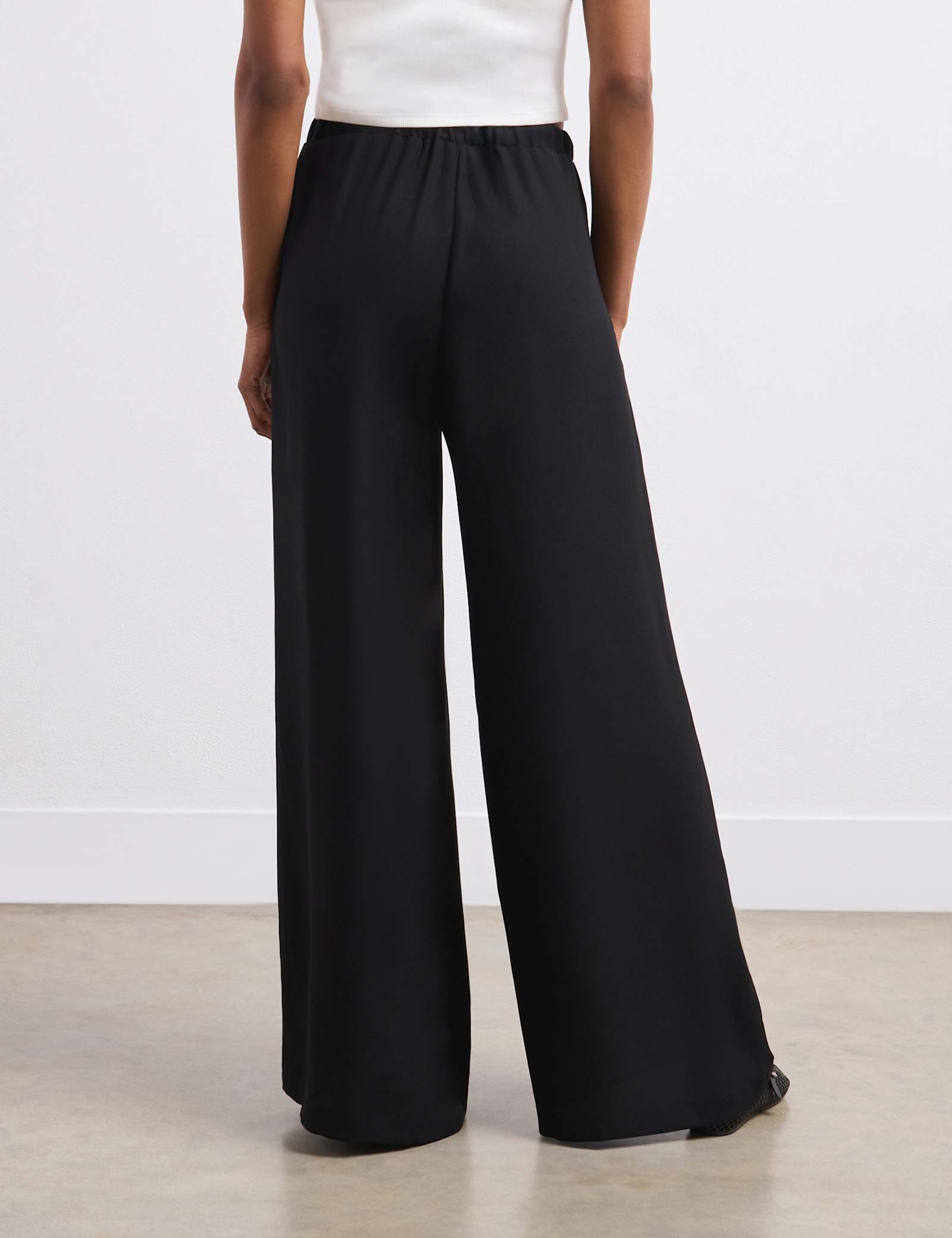Crepe High Waisted Wide Leg Trousers - image 4