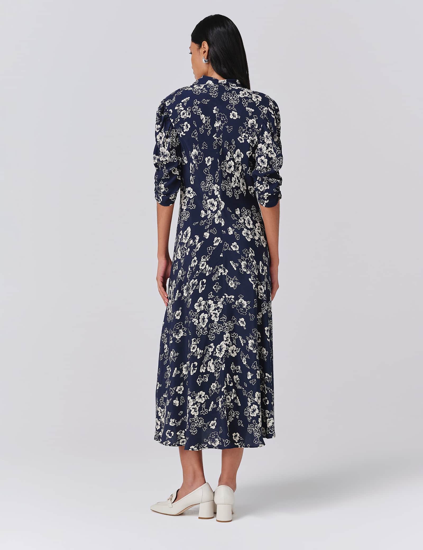 Crepe Floral V-Neck Midi Wrap Dress - image 4