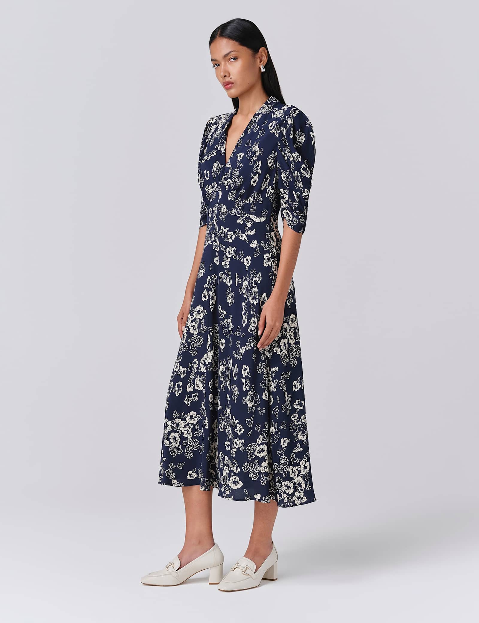 Crepe Floral V-Neck Midi Wrap Dress - image 2