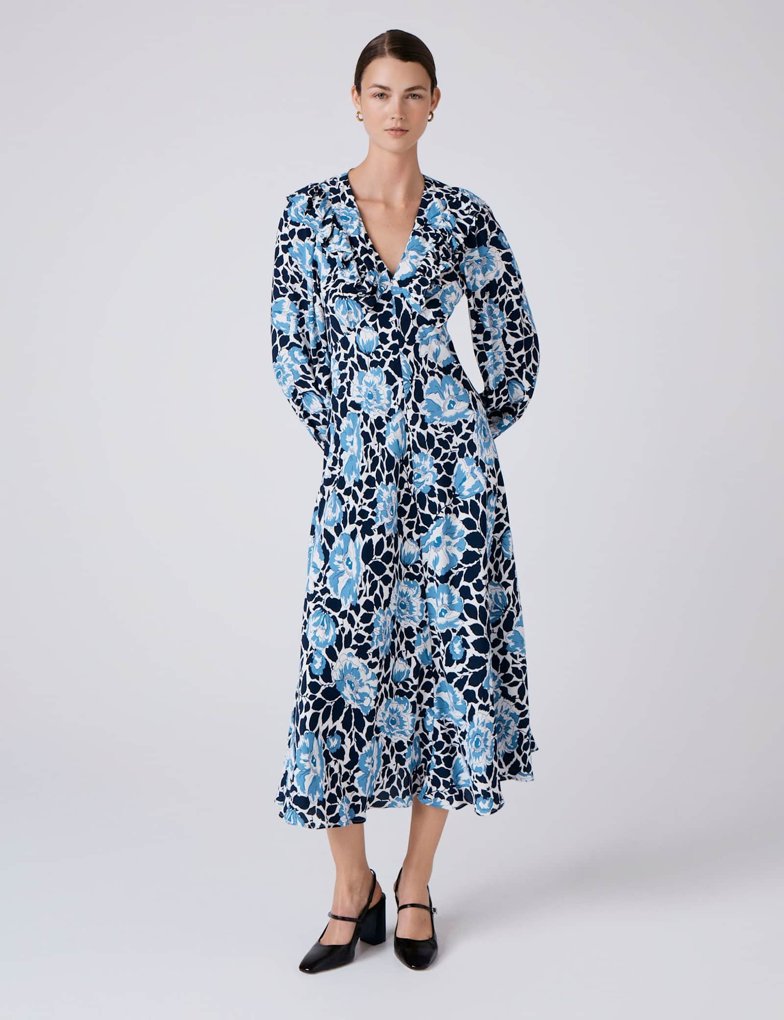 Crepe Floral V-Neck Midi Tiered Dress - image 5